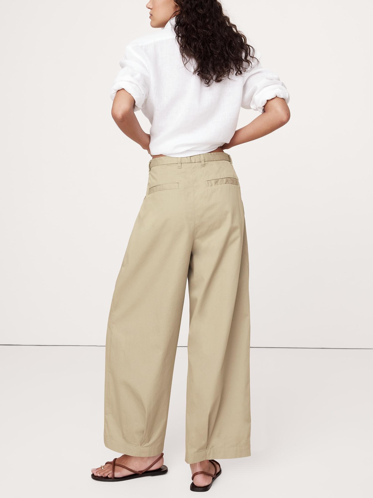 High-Rise Pleated Cotton Poplin Cropped Pant Product Image