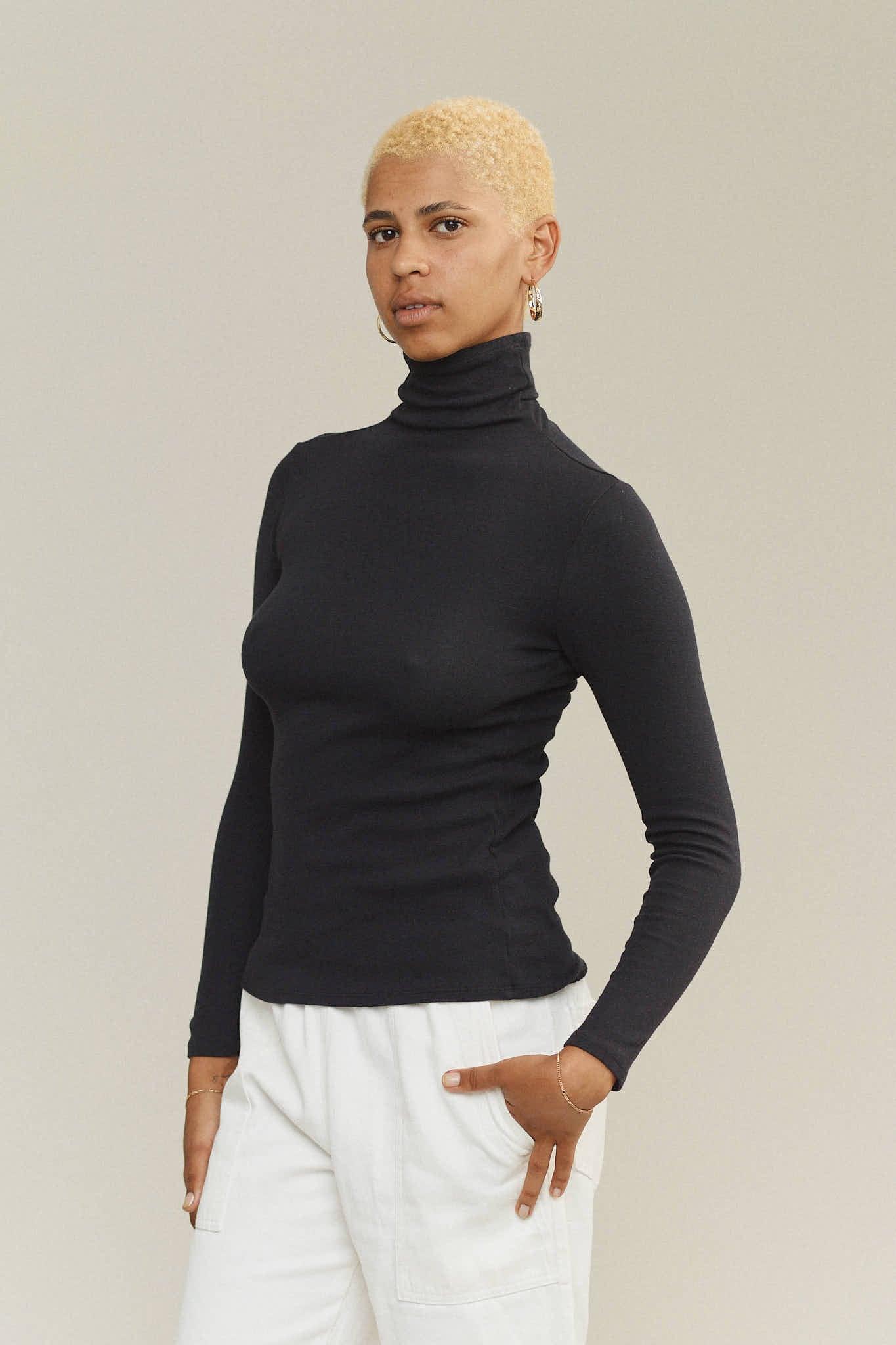Whidbey Turtleneck Female Product Image