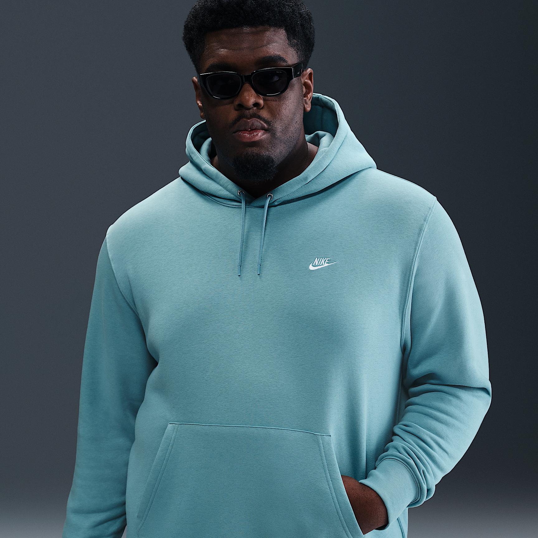 Nike Men's Club Pullover Fleece Hoodie Product Image
