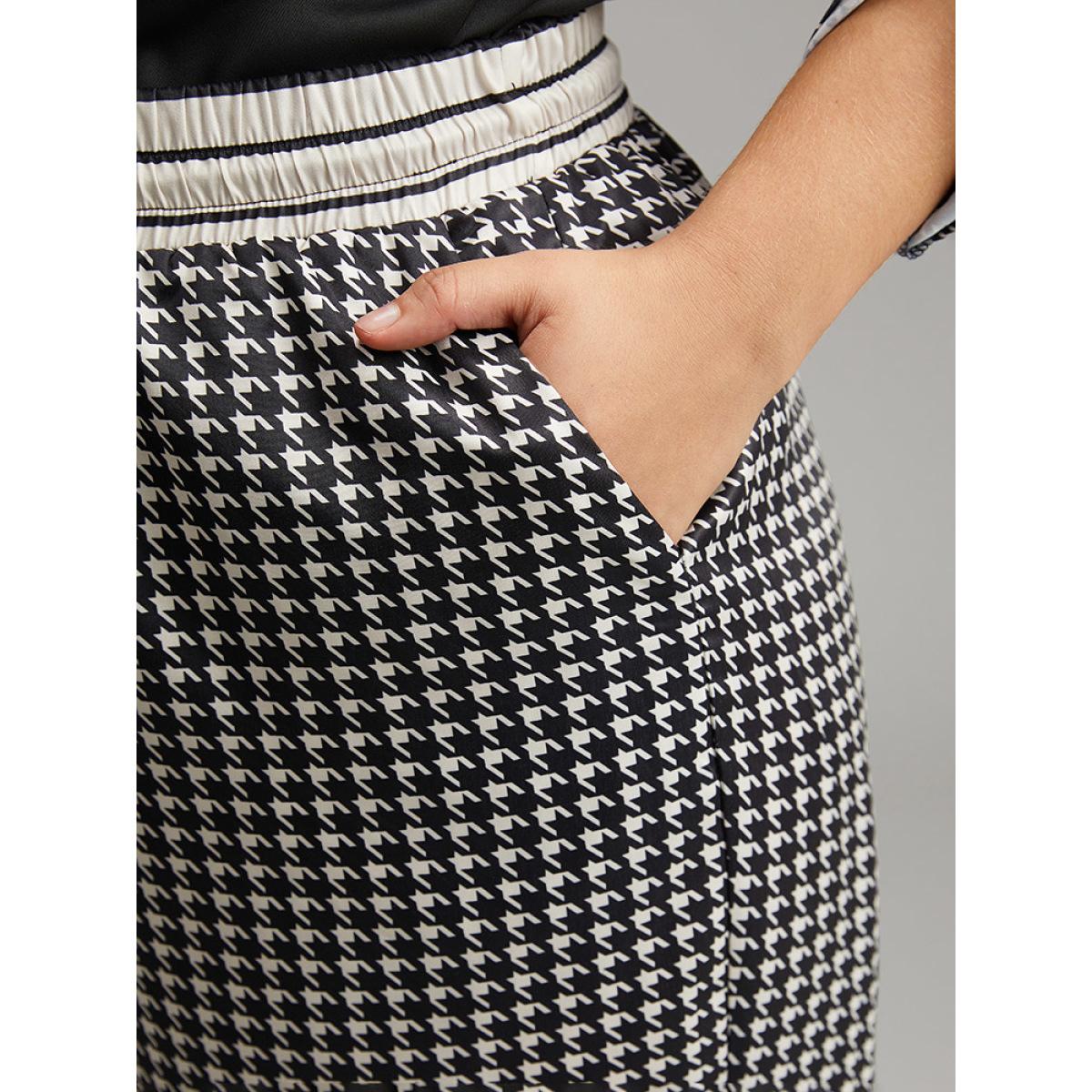 Plus Size Houndstooth Drawstring Straight Leg Pants Women Black Office Straight Leg High Rise Work Pants BloomChic 14-16/1X Product Image