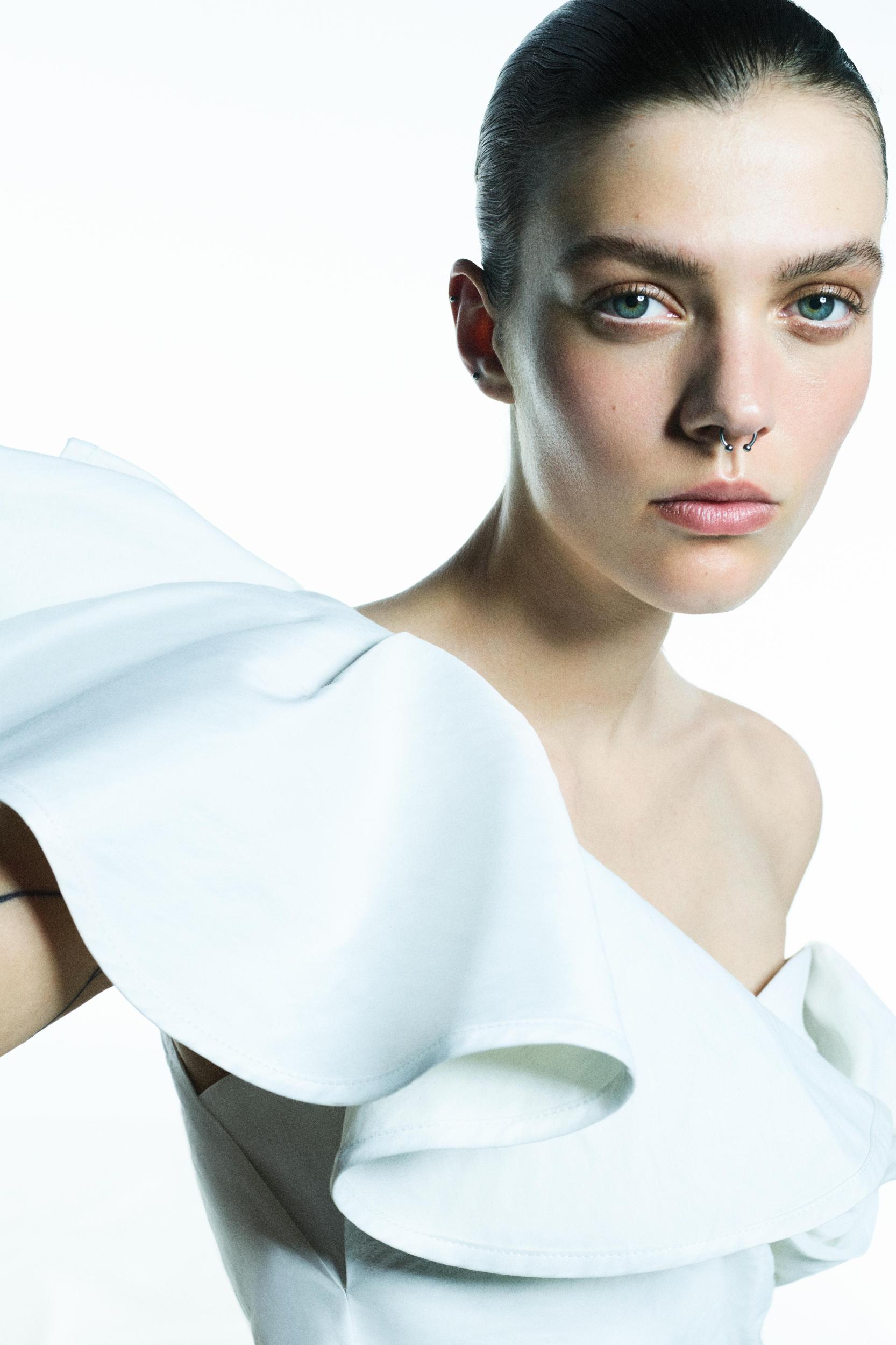 VOLUMINOUS SHORT DRESS ZW COLLECTION Product Image