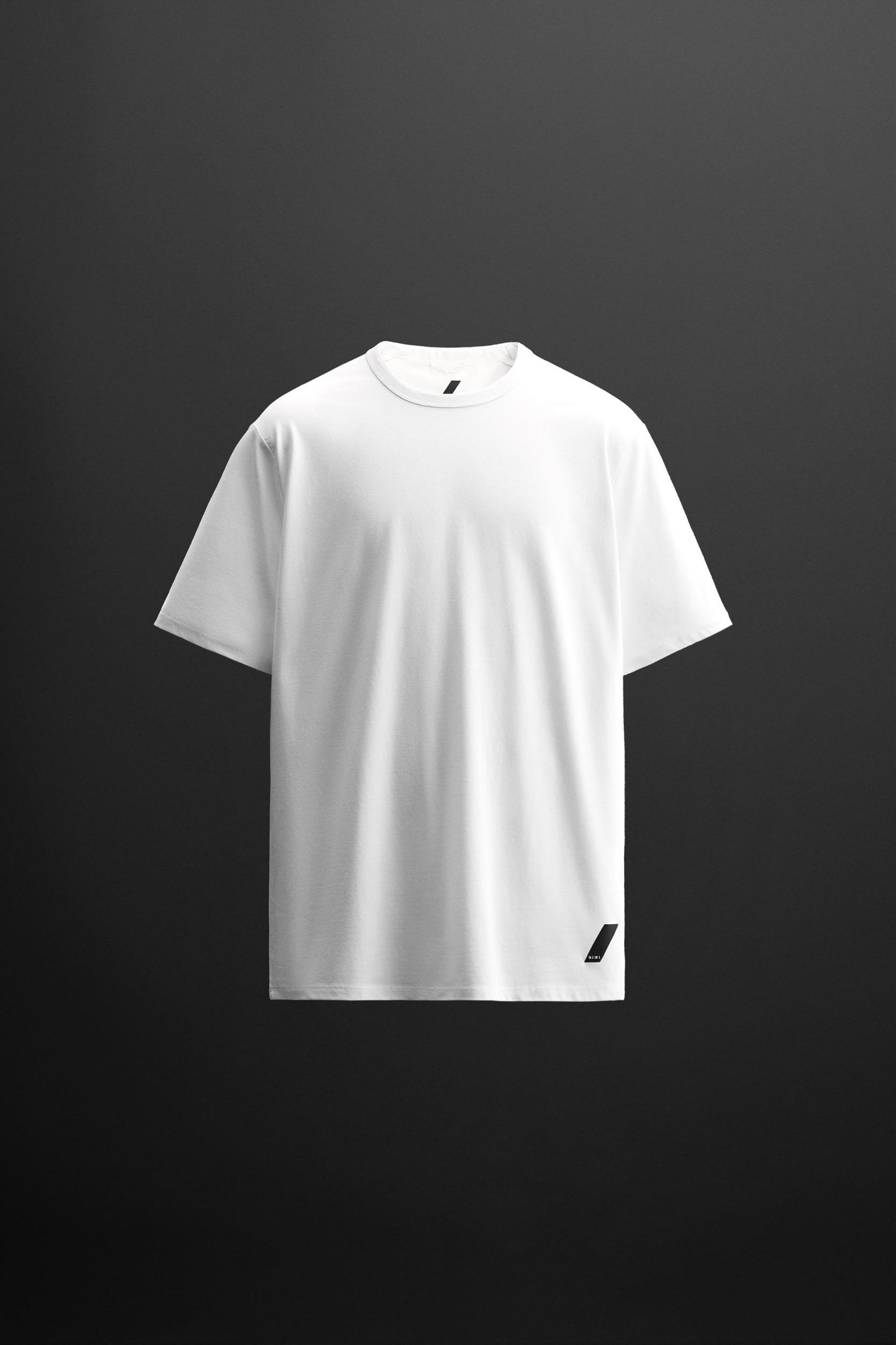 RELAXED TRAINING T-SHIRT Product Image