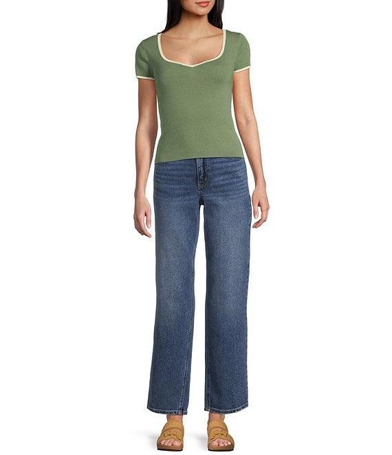 Evolutionary V-Neck Short Sleeve Sweater Top Product Image