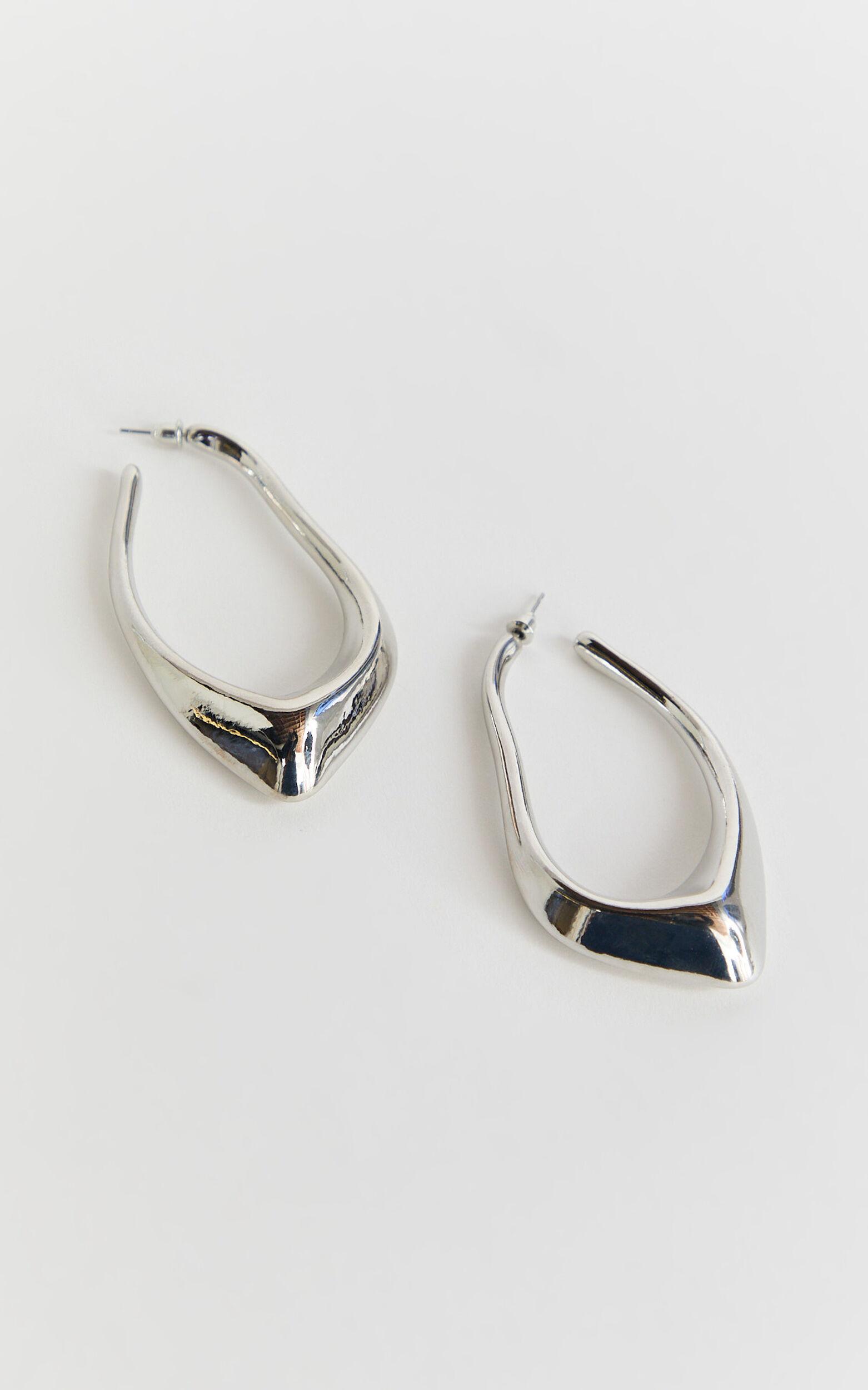 Diana Earrings in Silver Product Image