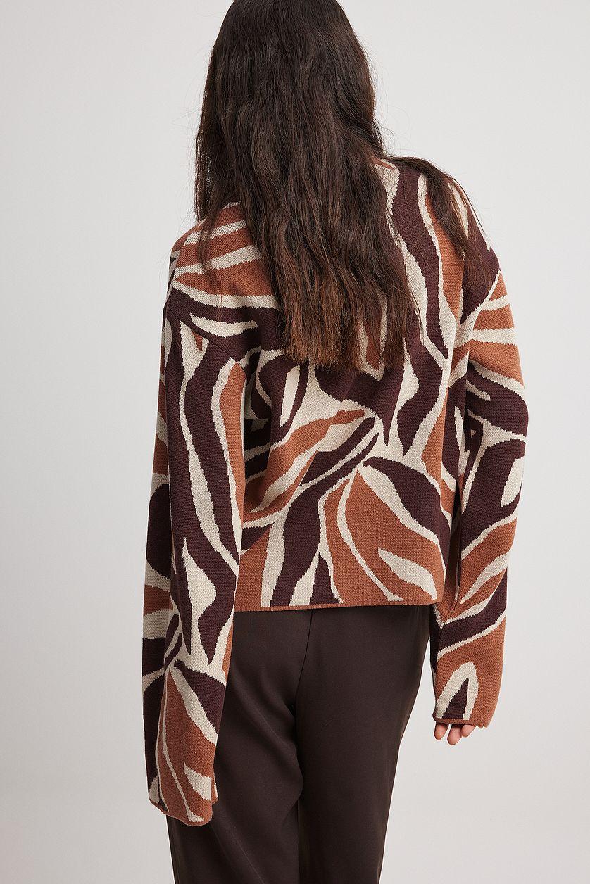 Round Neck Knitted Jacquard Sweater Product Image