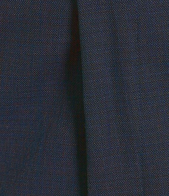 Roundtree & Yorke travelSMART Classic Fit Solid Texture Dress Pants Product Image