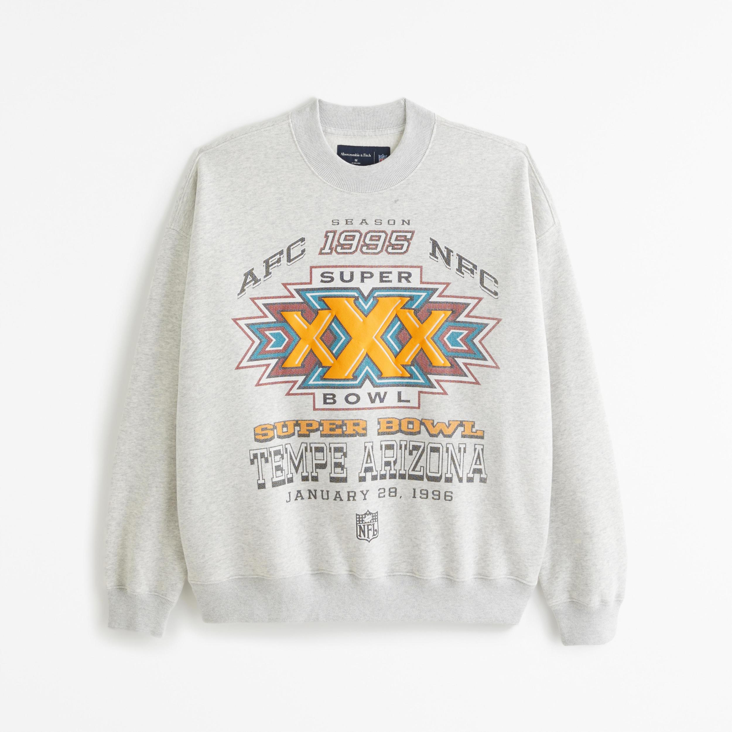 New England Patriots Graphic Crew Sweatshirt Product Image