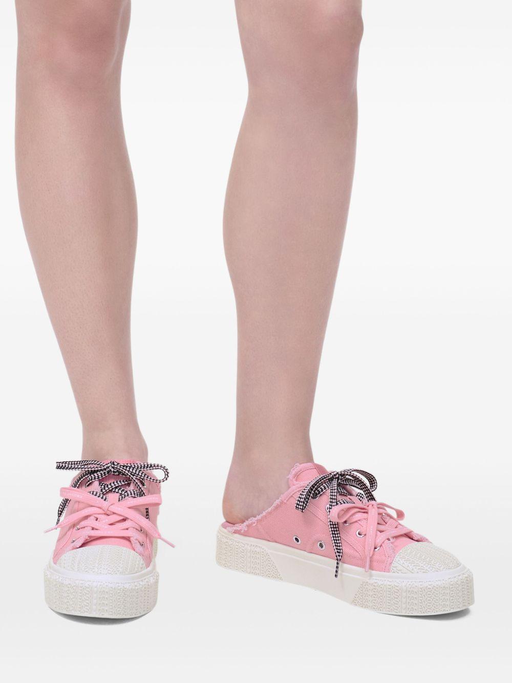 The canvas sneakers Product Image