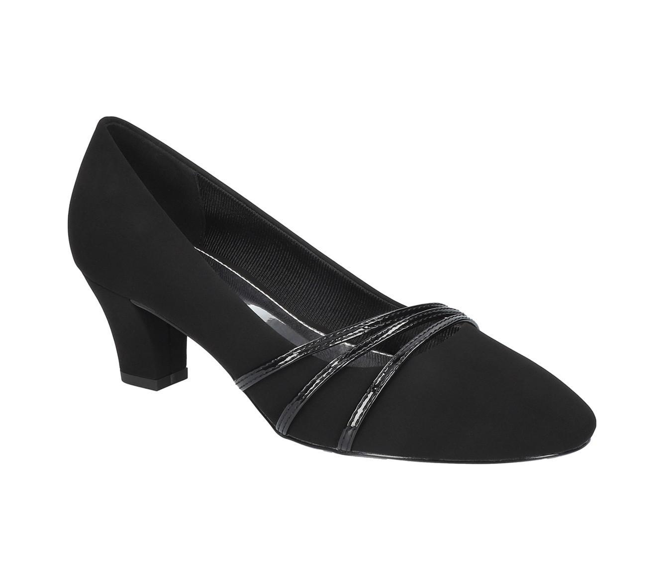 Women's Easy Street Cristiny Pumps Product Image