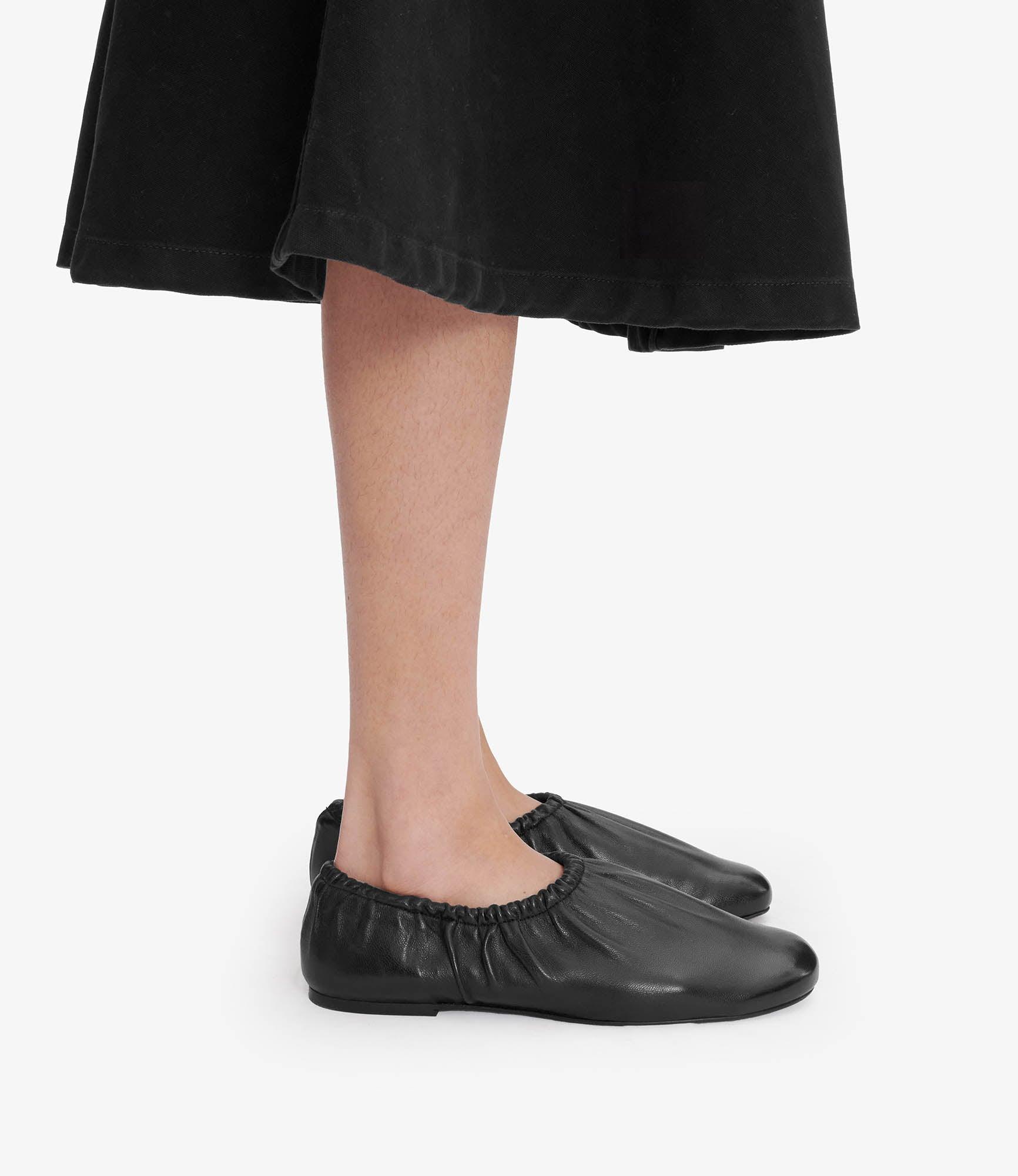 Swan slip-ons Female Product Image