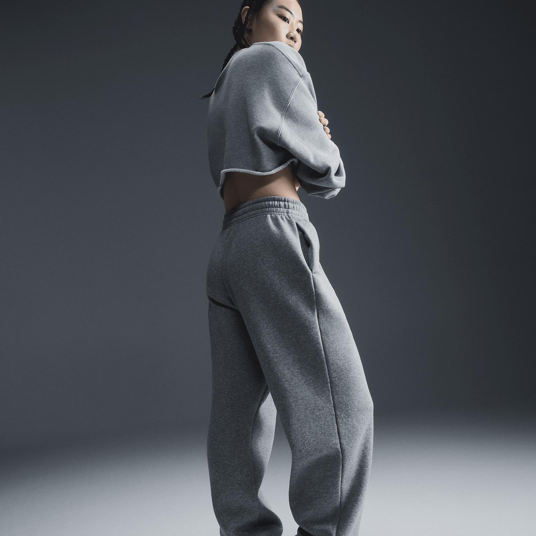 Women's Nike Sportswear Phoenix Fleece High-Waisted Oversized Sweatpants Product Image