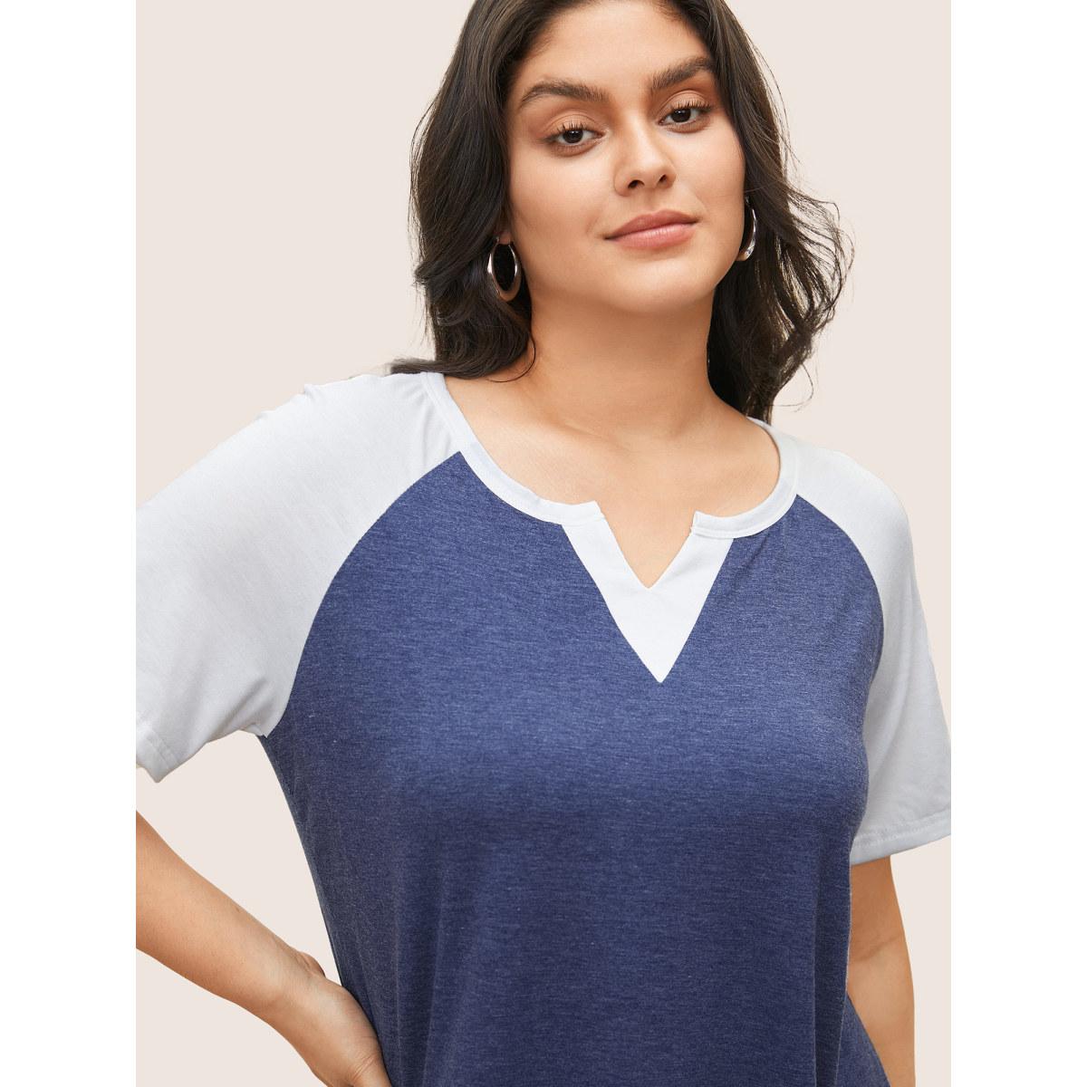 Plus Size Colorblock Contrast Notched Raglan Sleeve T-shirt DarkBlue Women Casual Plain Everyday T-shirts BloomChic 28/5X Product Image