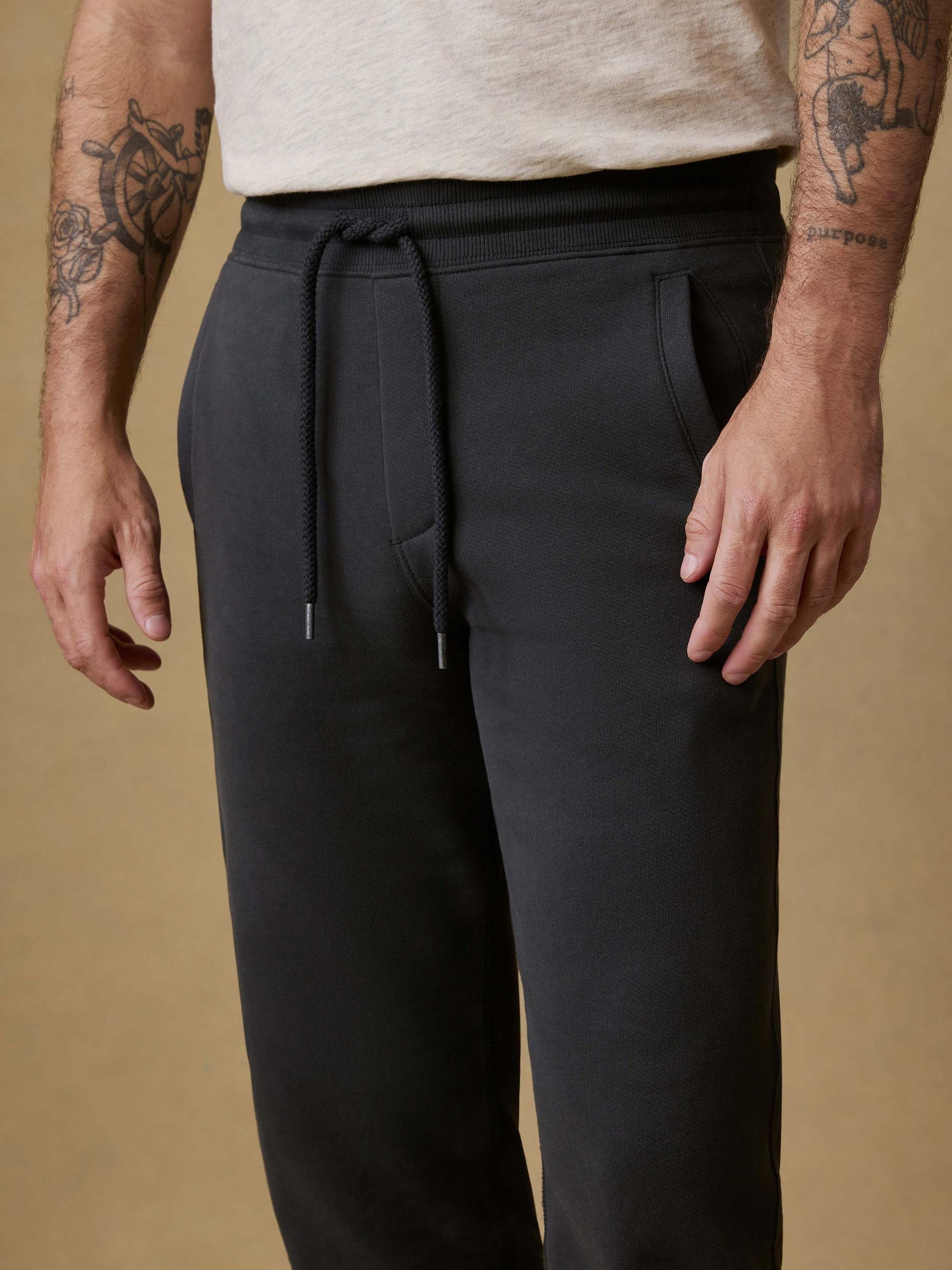 High Standard Fleece Sweatpant - Mountain Black Male Product Image
