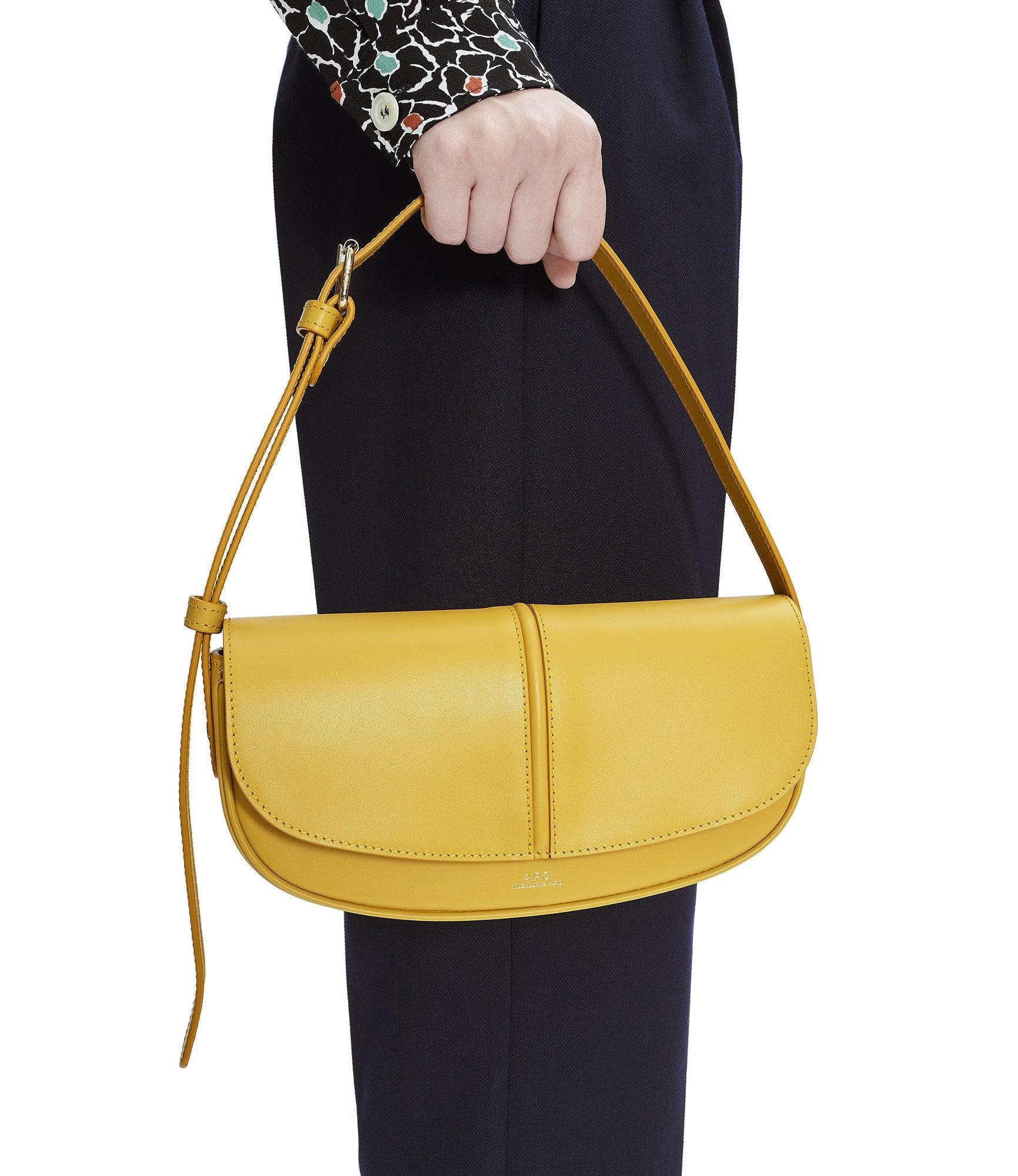 Betty Shoulder bag Female Product Image