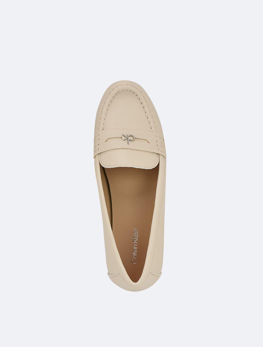 Women's Lassa Loafer Product Image