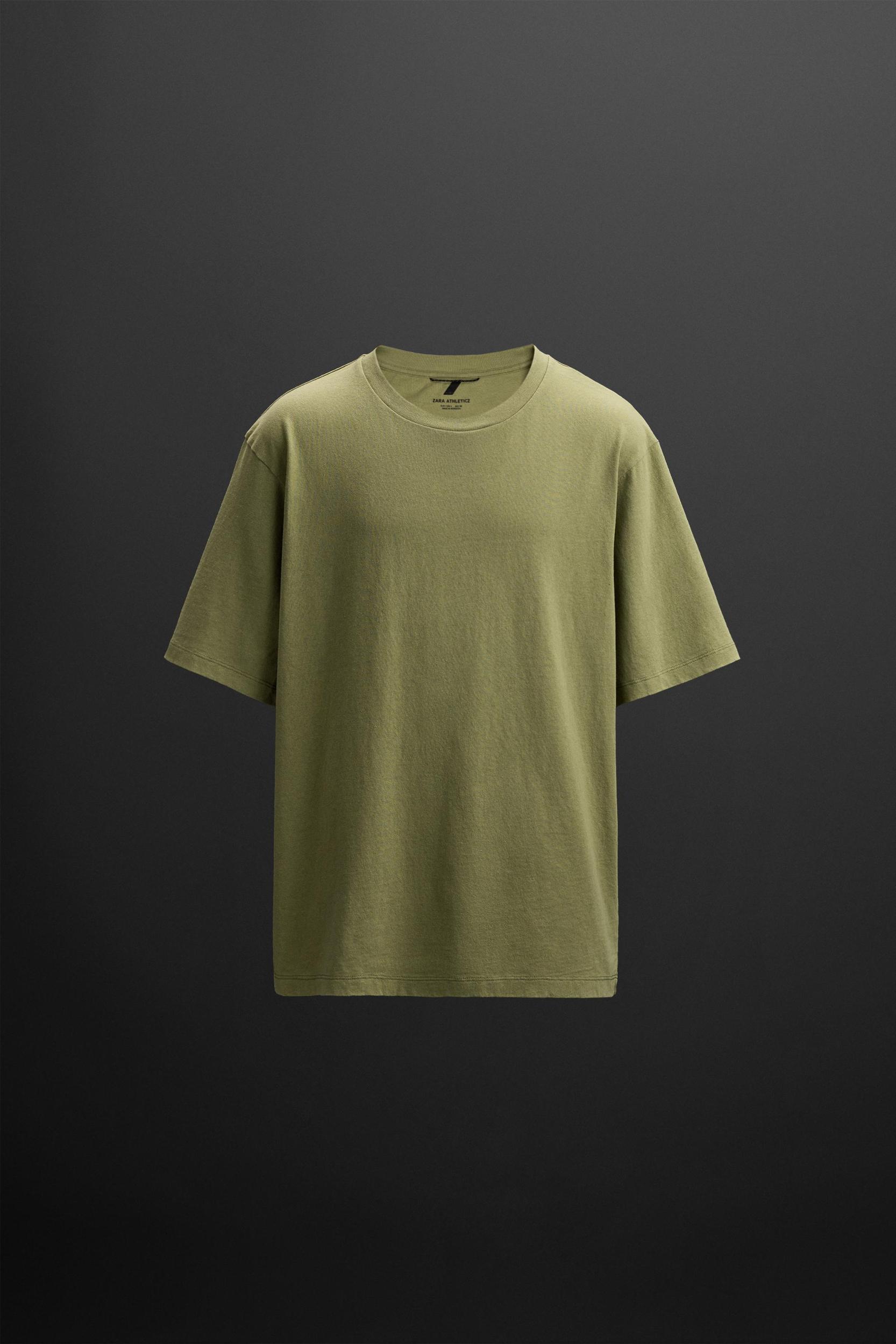 GRAPHIC PRINT T-SHIRT Product Image