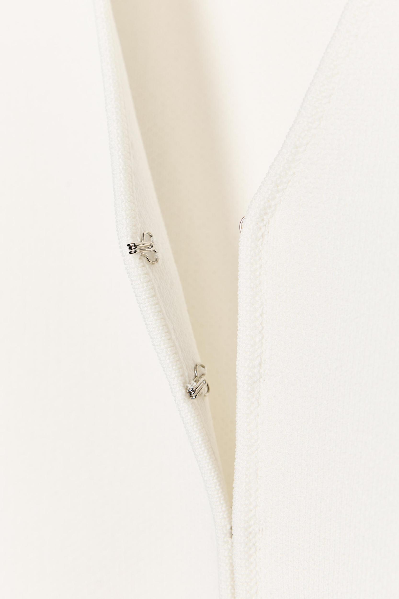 BELTED PLAIN KNIT JACKET Product Image