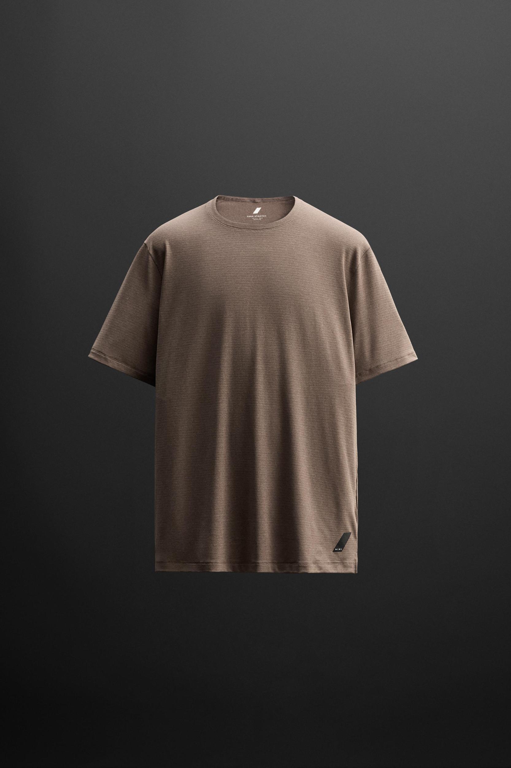 LIGHTWEIGHT TEXTURED T-SHIRT Product Image