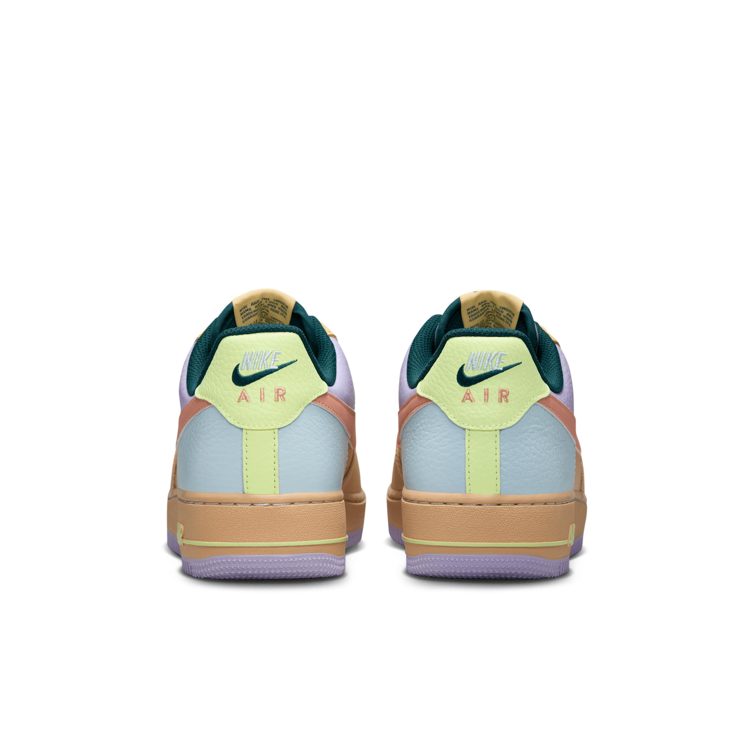Nike Air Force 1 '07 Men's Shoes Product Image