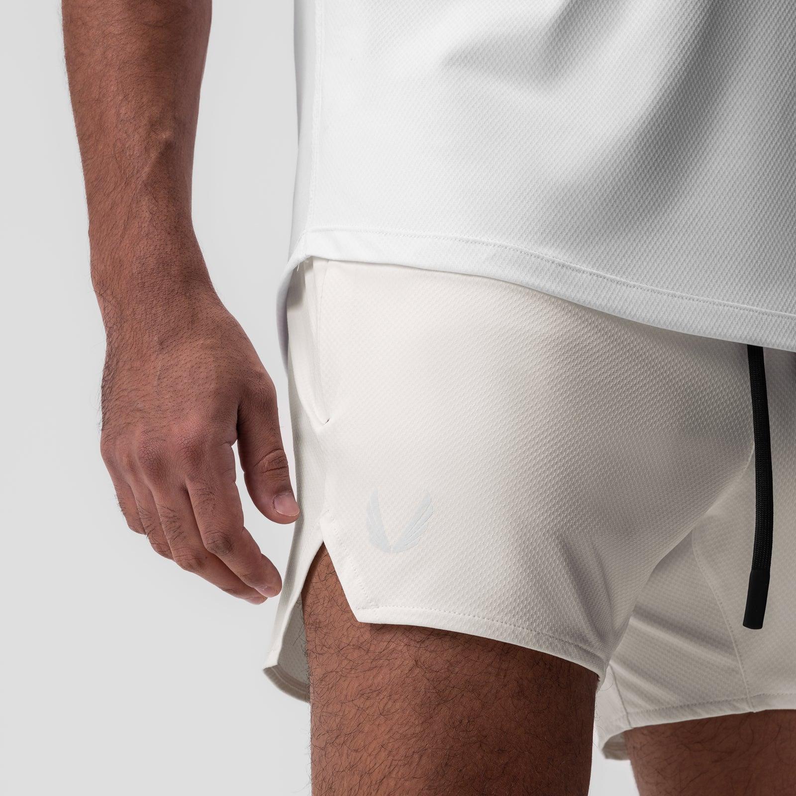 0993. AeroSilver® 5" Linerless Short - Ivory Cream Male Product Image