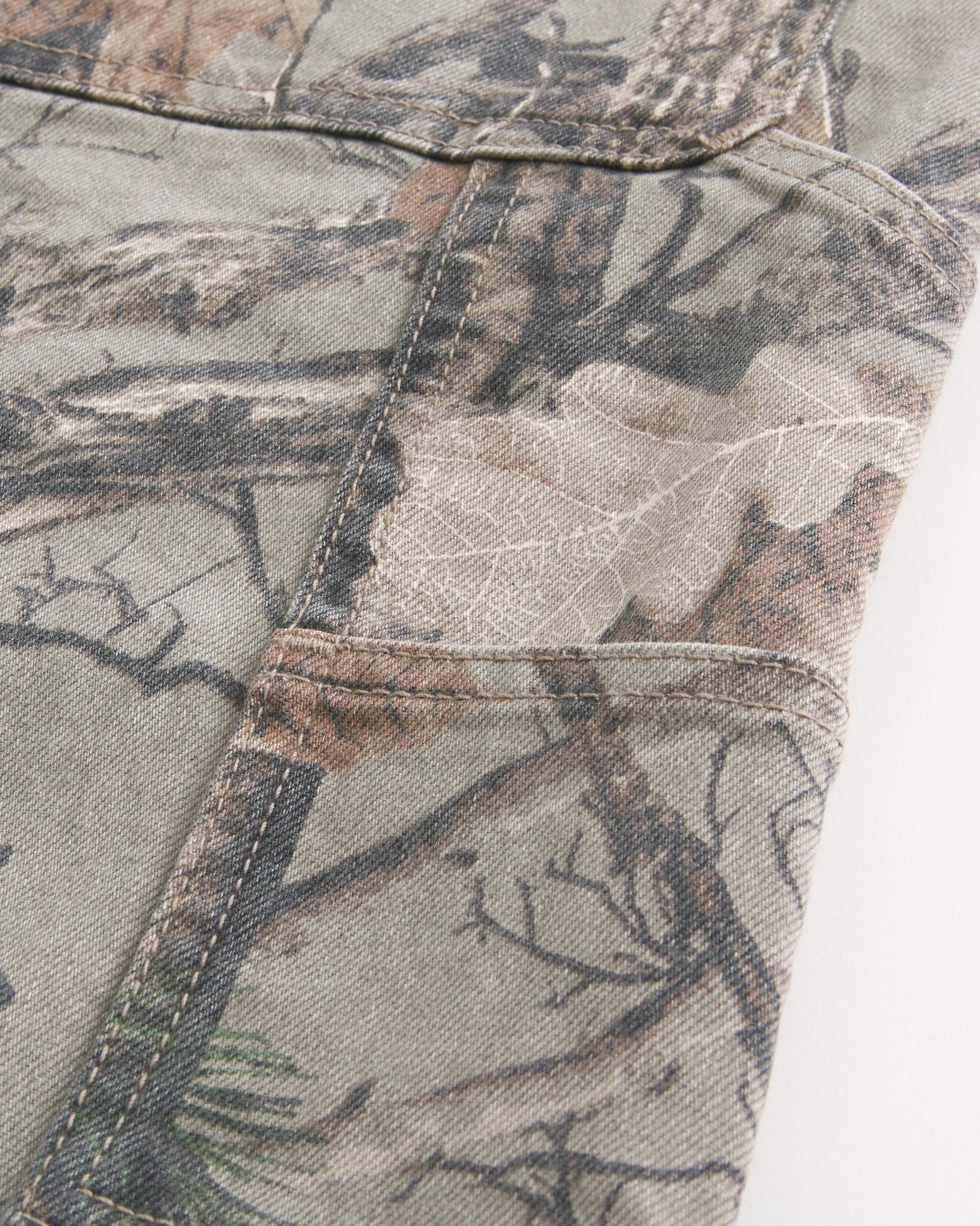 Camo Baggy Painter Jeans Product Image