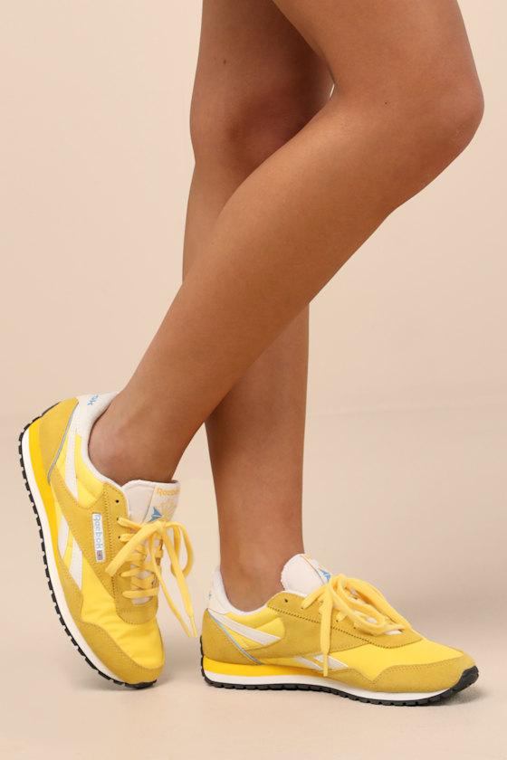 Classic AZ Golden Haze and Chalk Lace-Up Sneakers Product Image