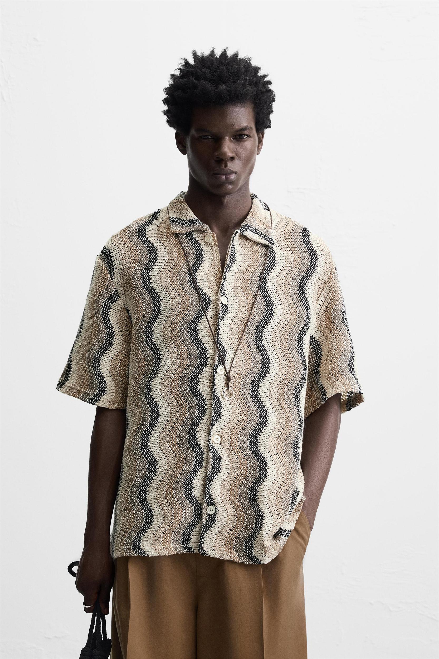 WAVY TEXTURED SHIRT Product Image