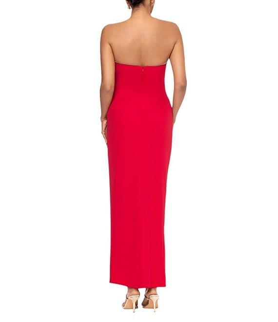 Betsy & Adam Scuba Crepe Strapless Neck Sleeveless Ruched Sheath Gown Product Image