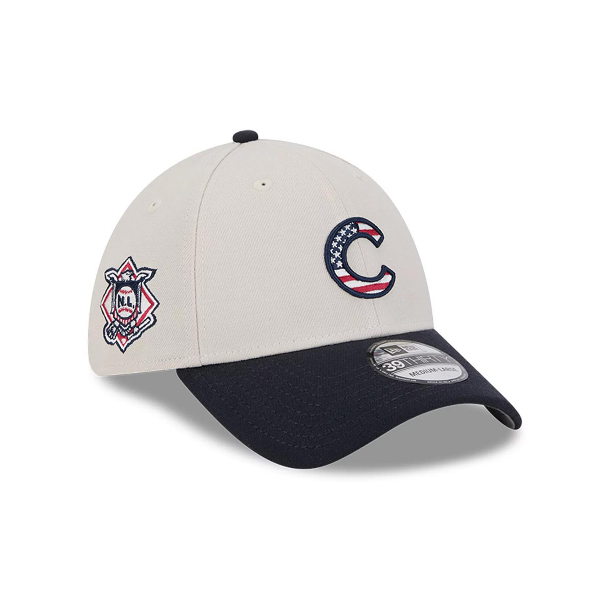 Men's New Era Khaki/Black Chicago Cubs 2024 Fourth of July 39THIRTY Flex Hat,  Product Image