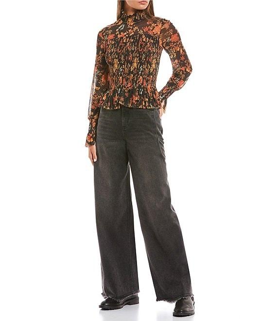 C&V Chelsea & Violet Floral Print Long Sleeve Smocked Top Product Image