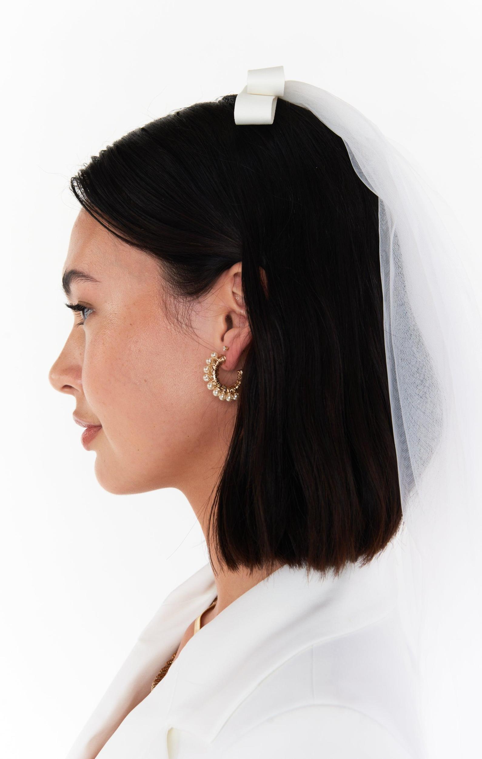 Ari Bow Veil ~ White Product Image