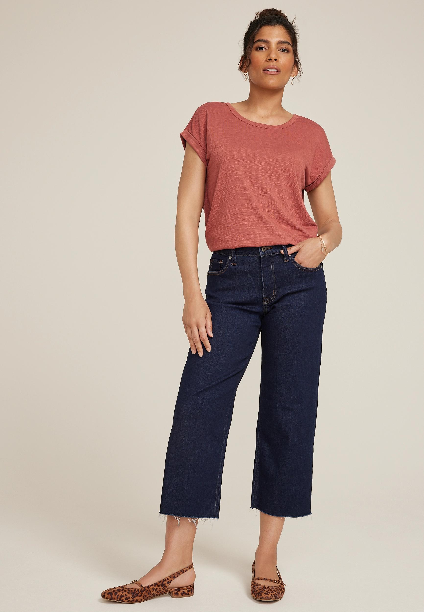 24/7 Clara Textured Short Sleeve Tee Product Image