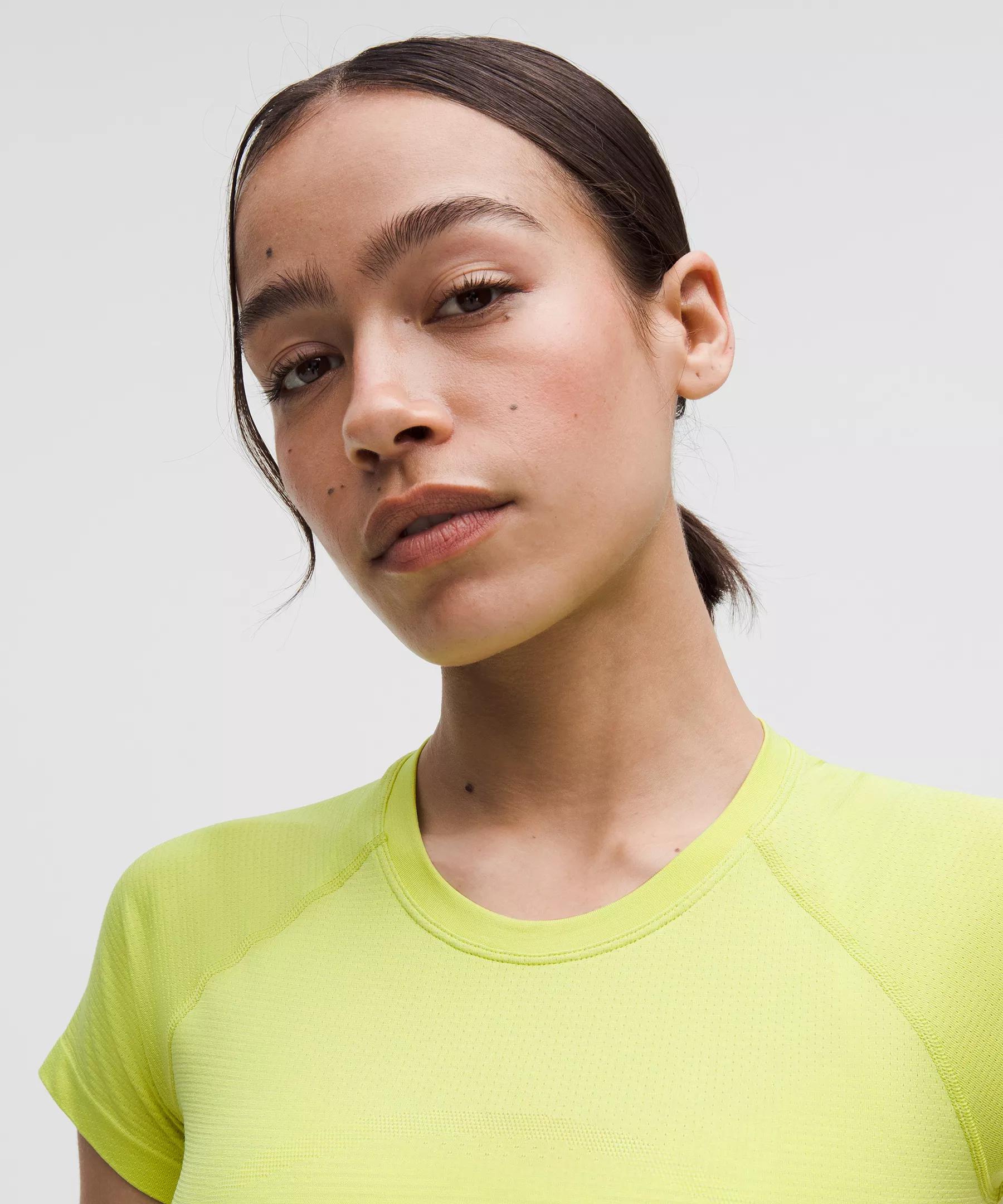 Swiftly Tech Cropped Short-Sleeve Shirt 2.0 Product Image