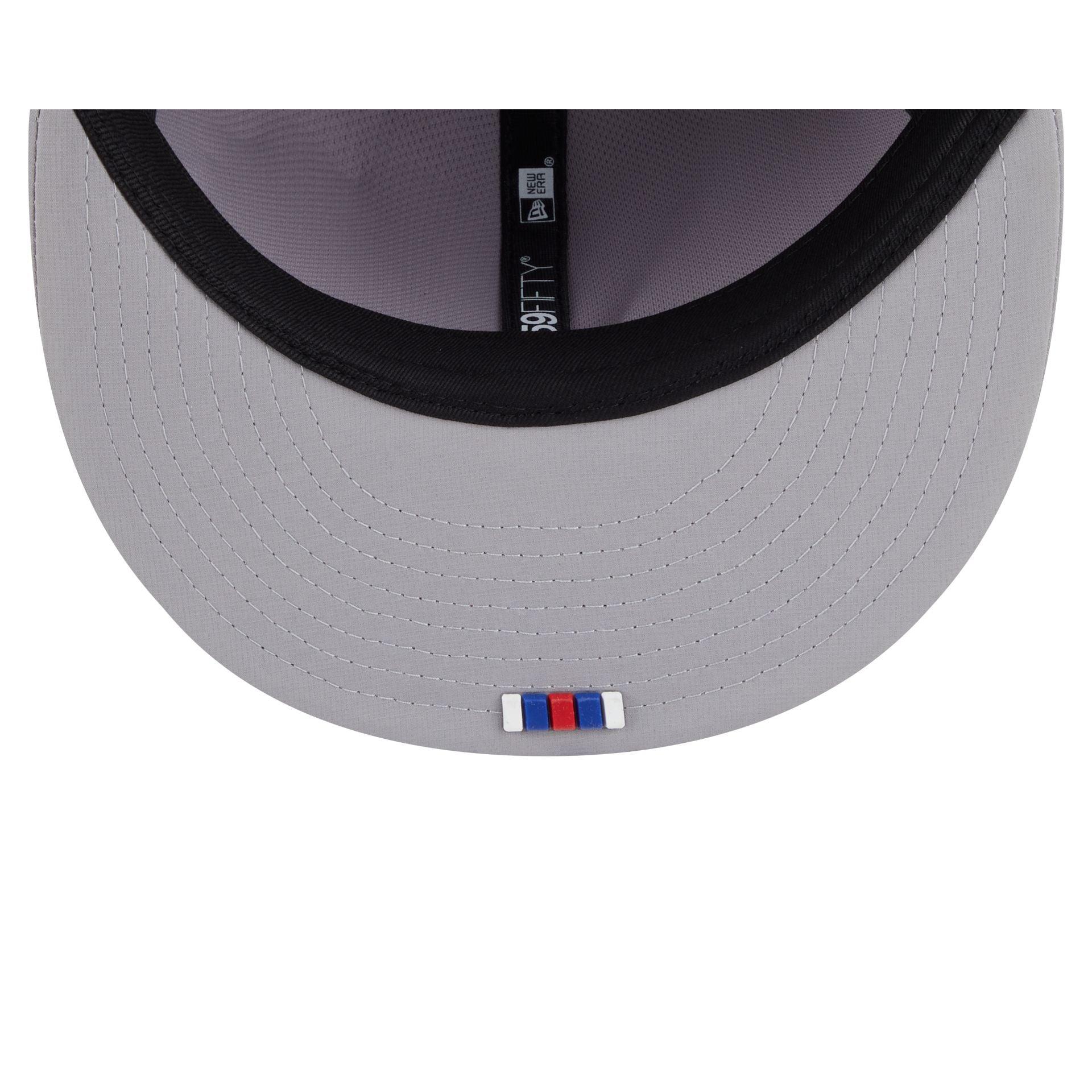 New York Giants 2025 Sideline Hot Weather Gray 59FIFTY Fitted Hat Male Product Image
