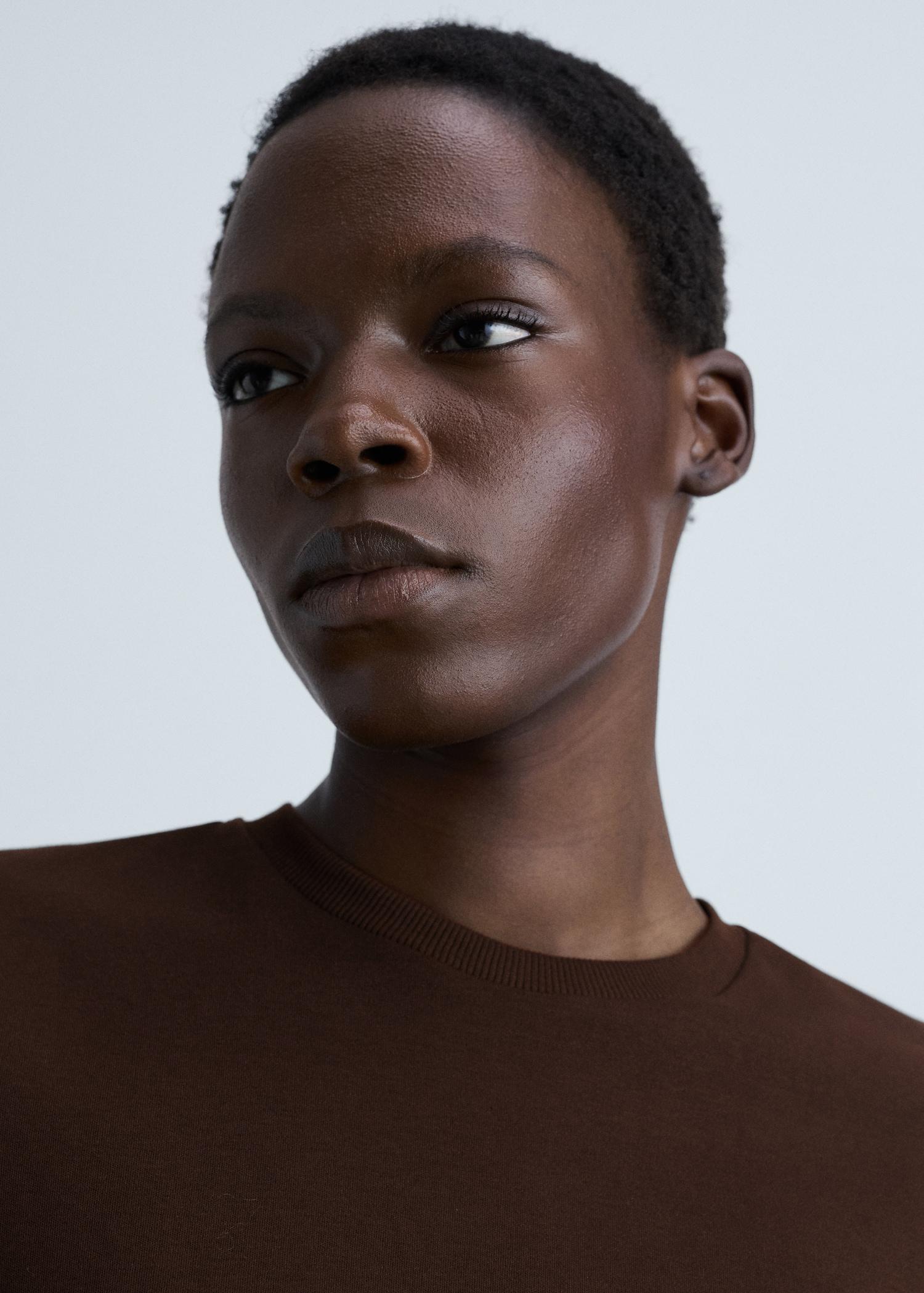 Short-sleeved cotton t-shirt - Women | MANGO USA Product Image