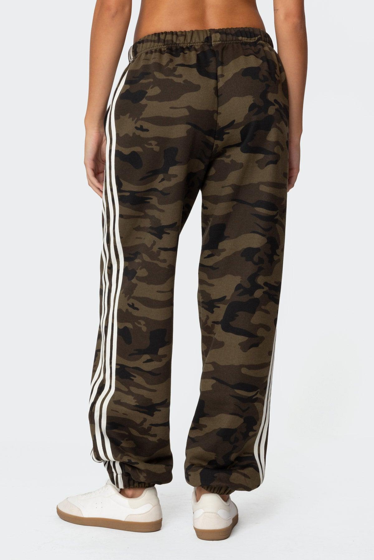 Camo Contrast Striped Sweatpants Product Image