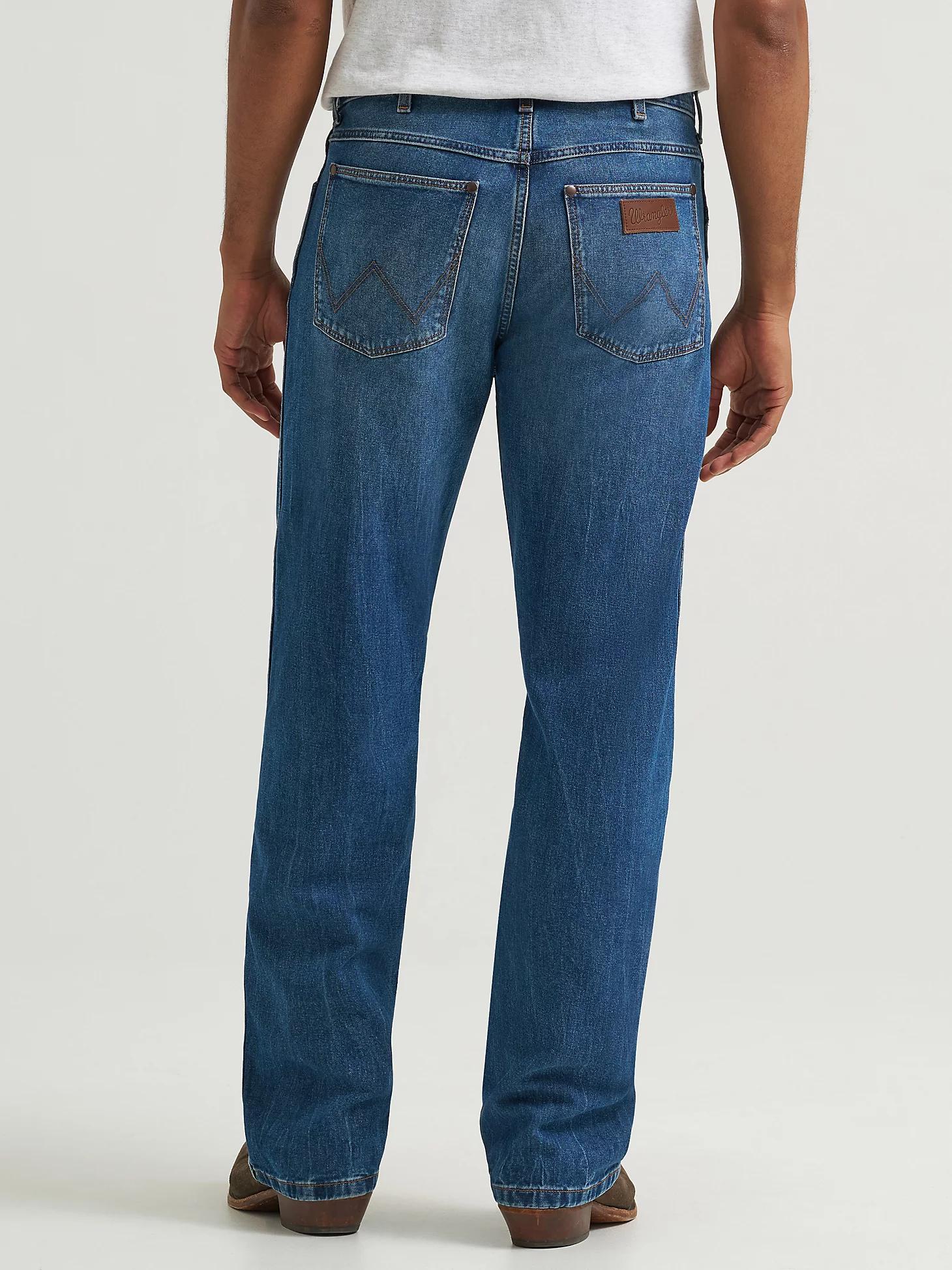 Men's Loose Straight Jean | Men's JEANS | Wrangler® Product Image