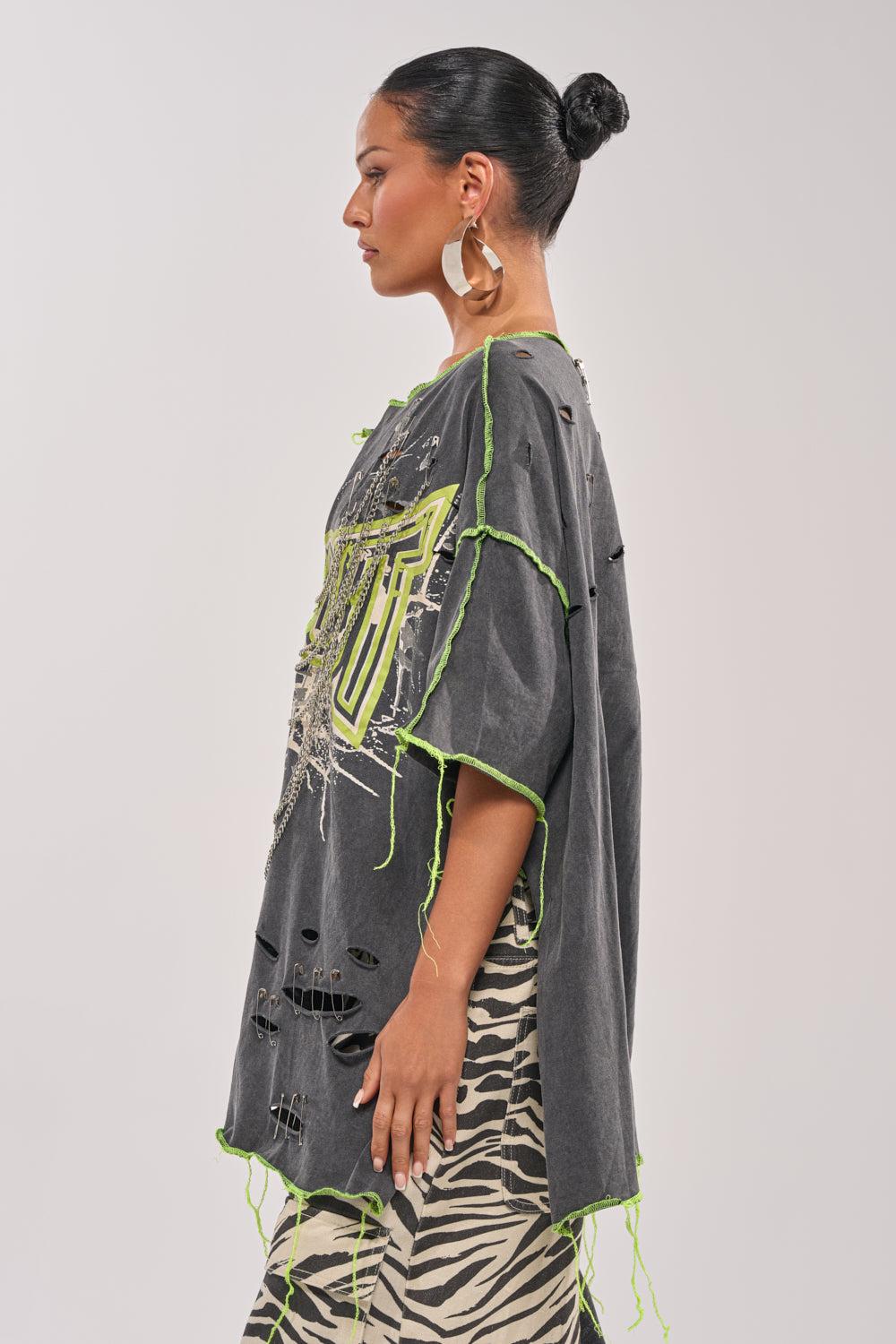 KNOCKOUT OVERSIZED TEE Product Image