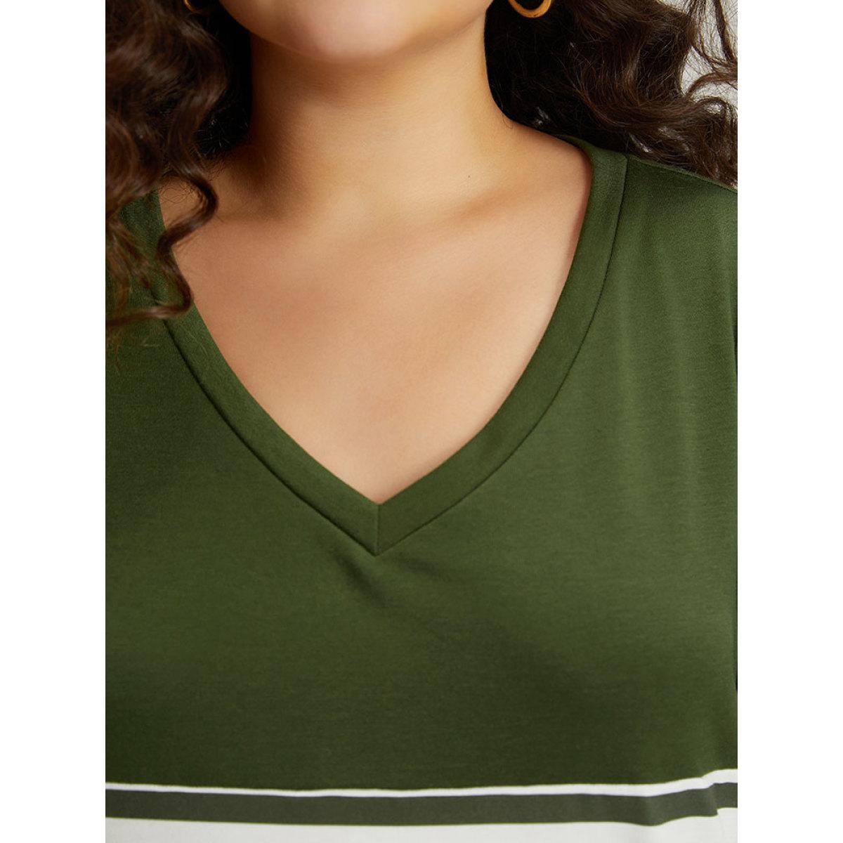 Plus Size Striped Patchwork Contrast V Neck Sweatshirt Women Green Casual Contrast V-neck Dailywear Sweatshirts BloomChic 10/M Product Image