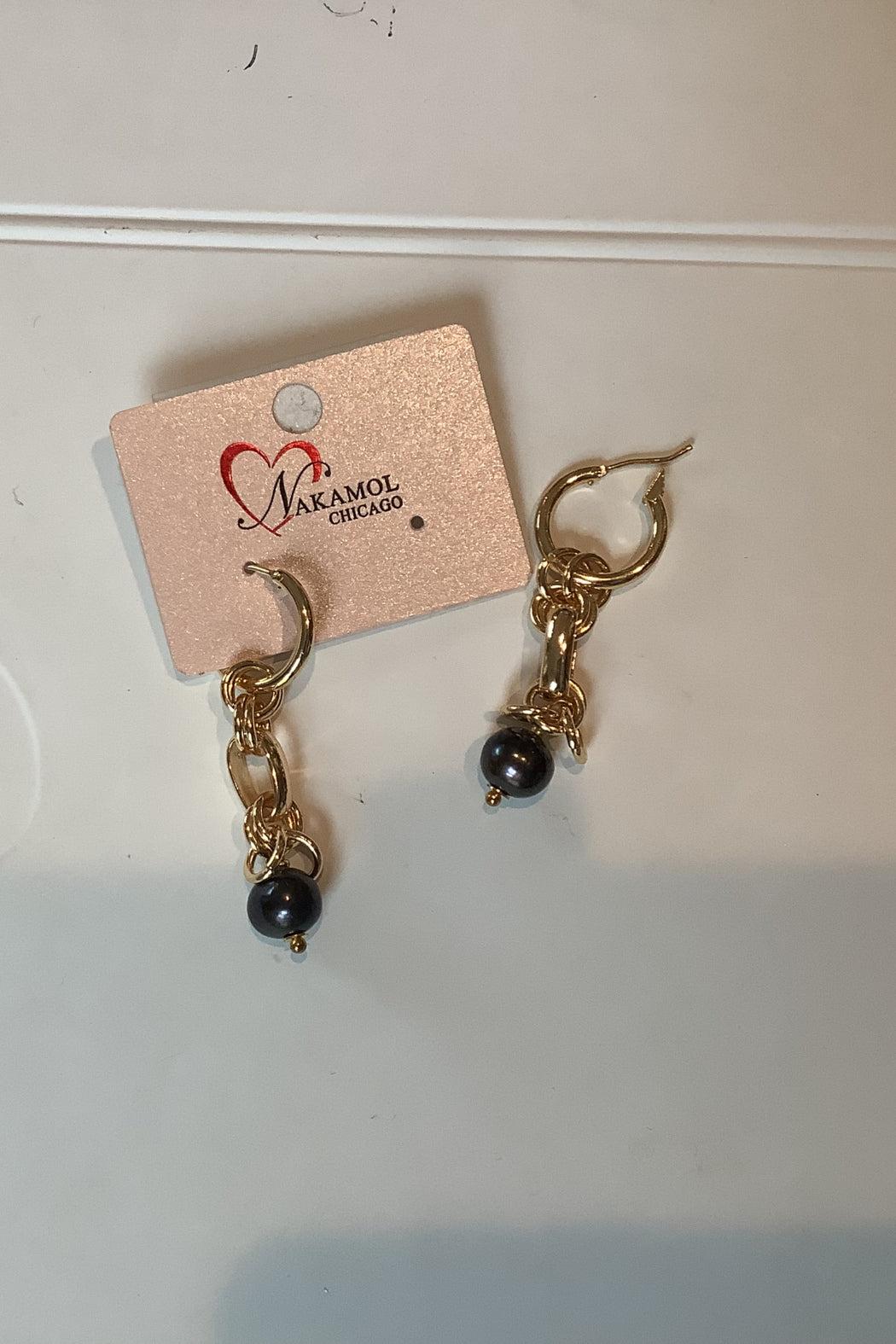 Pearl Dangle Earrings Product Image