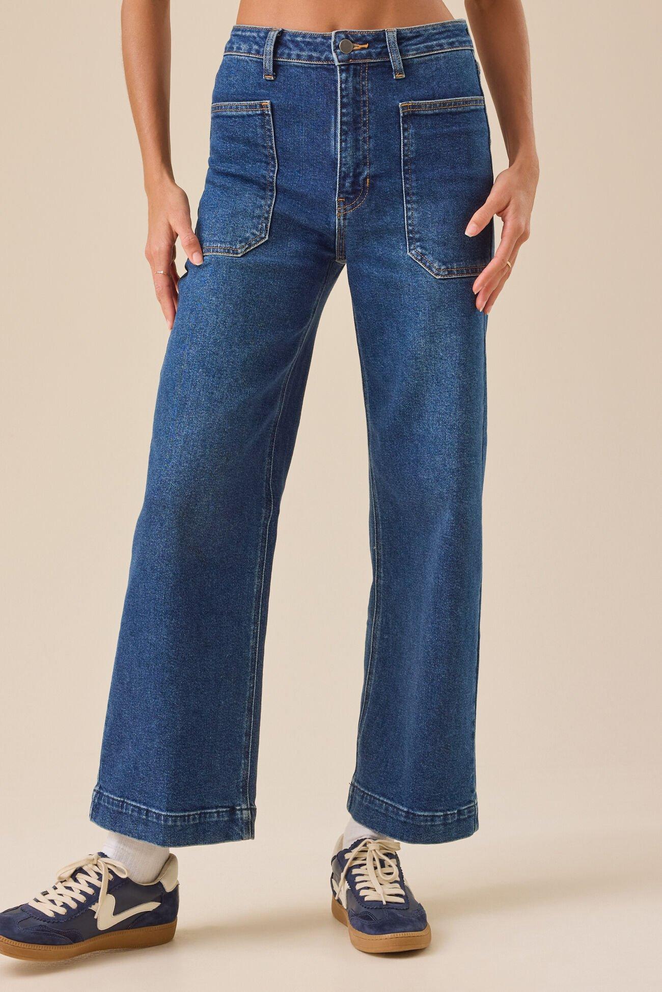 Layla Straight Leg Jean Product Image