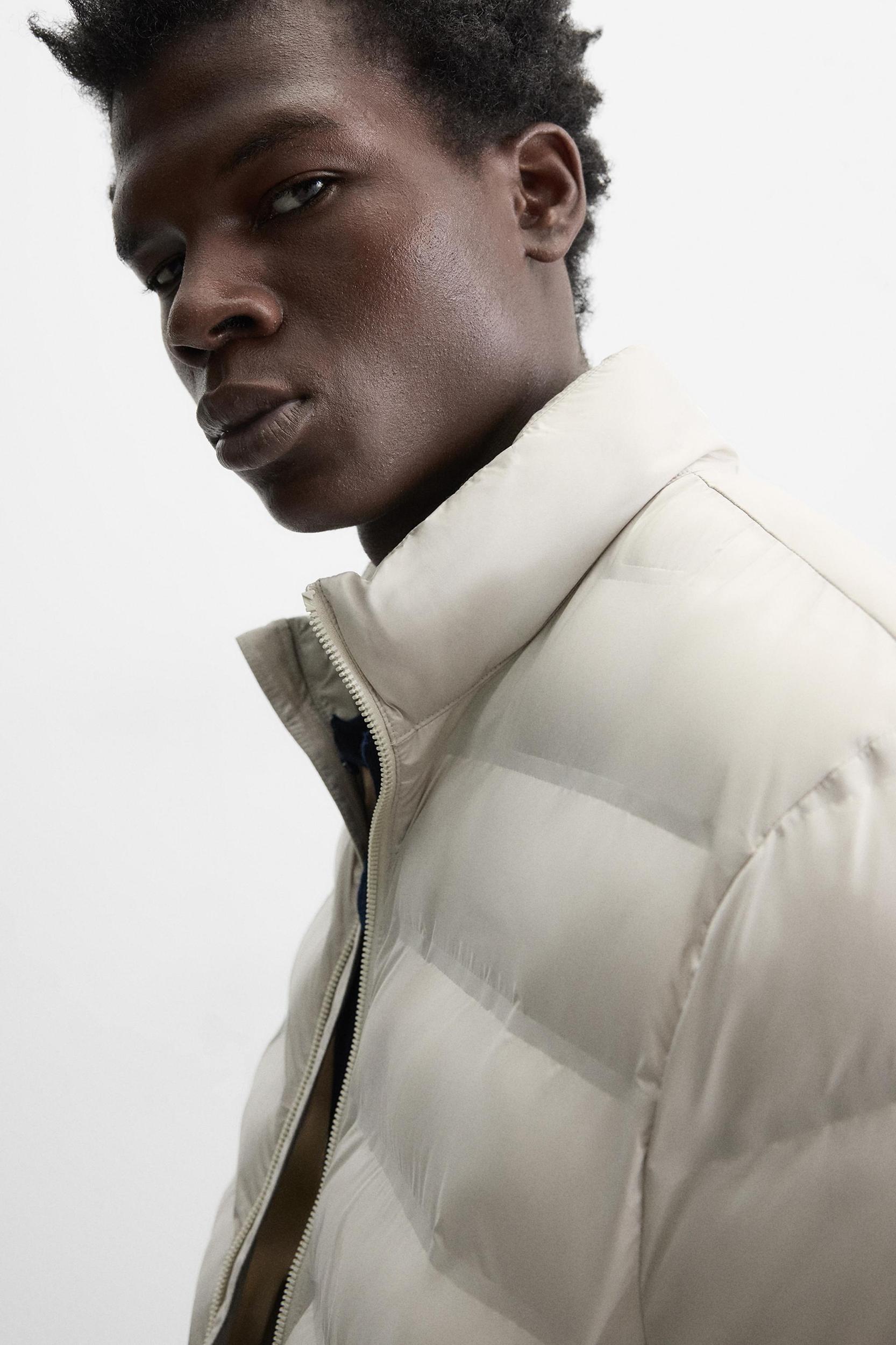 LIGHTWEIGHT WATER REPELLENT PUFFER JACKET Product Image