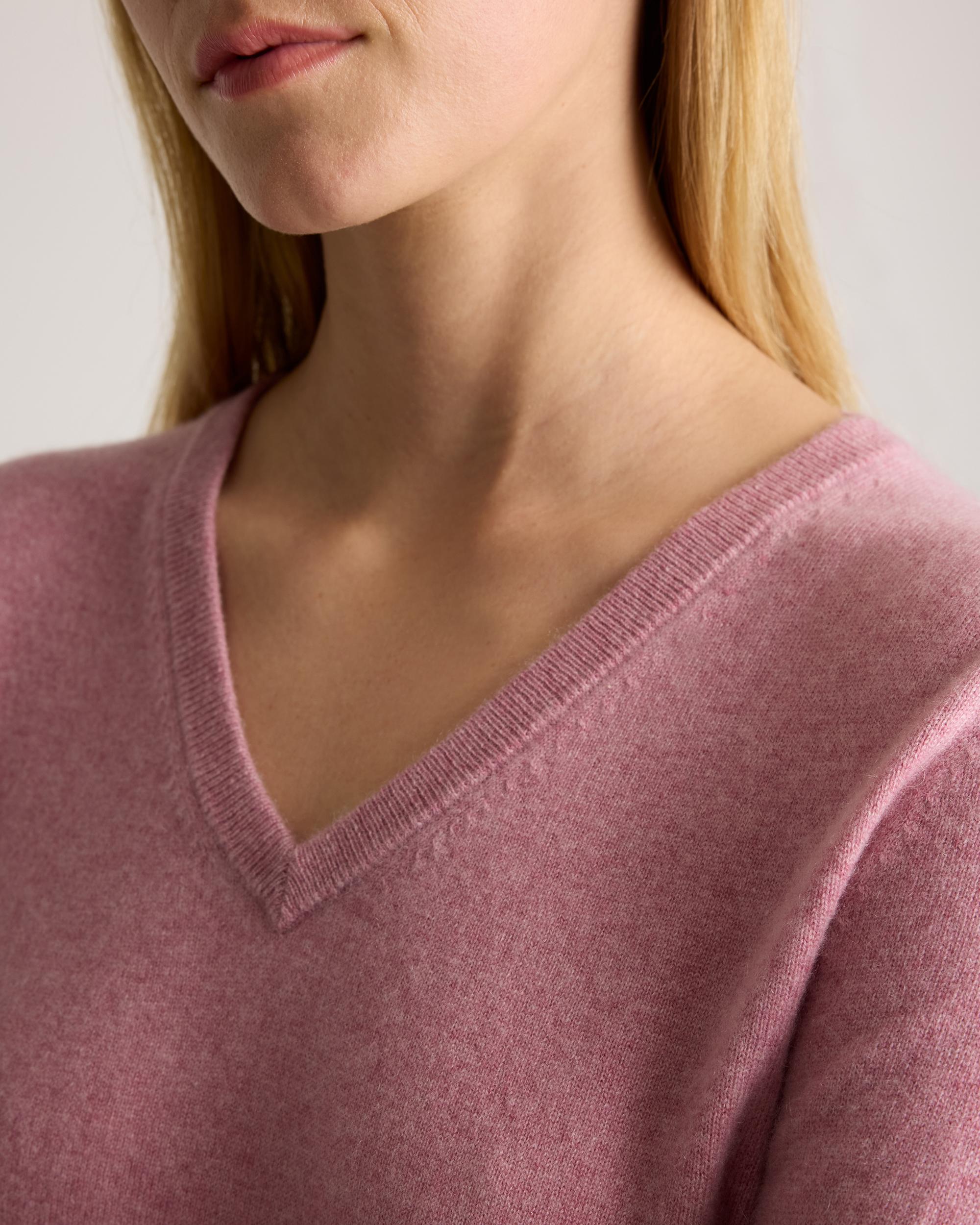 Quince | Women's Mongolian Cashmere V-Neck Sweater Size XL Product Image