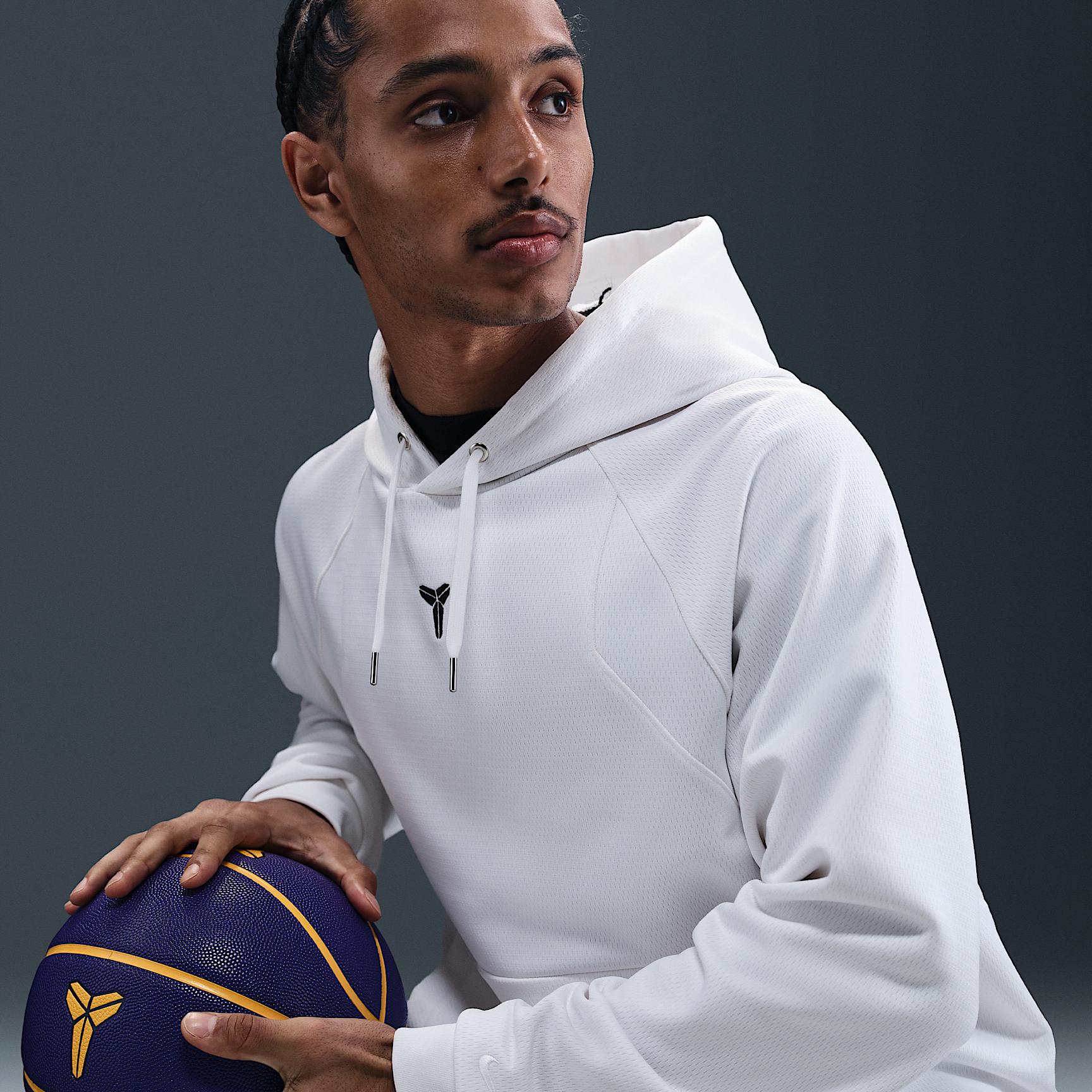 Kobe Therma-FIT Pullover Hoodie Product Image