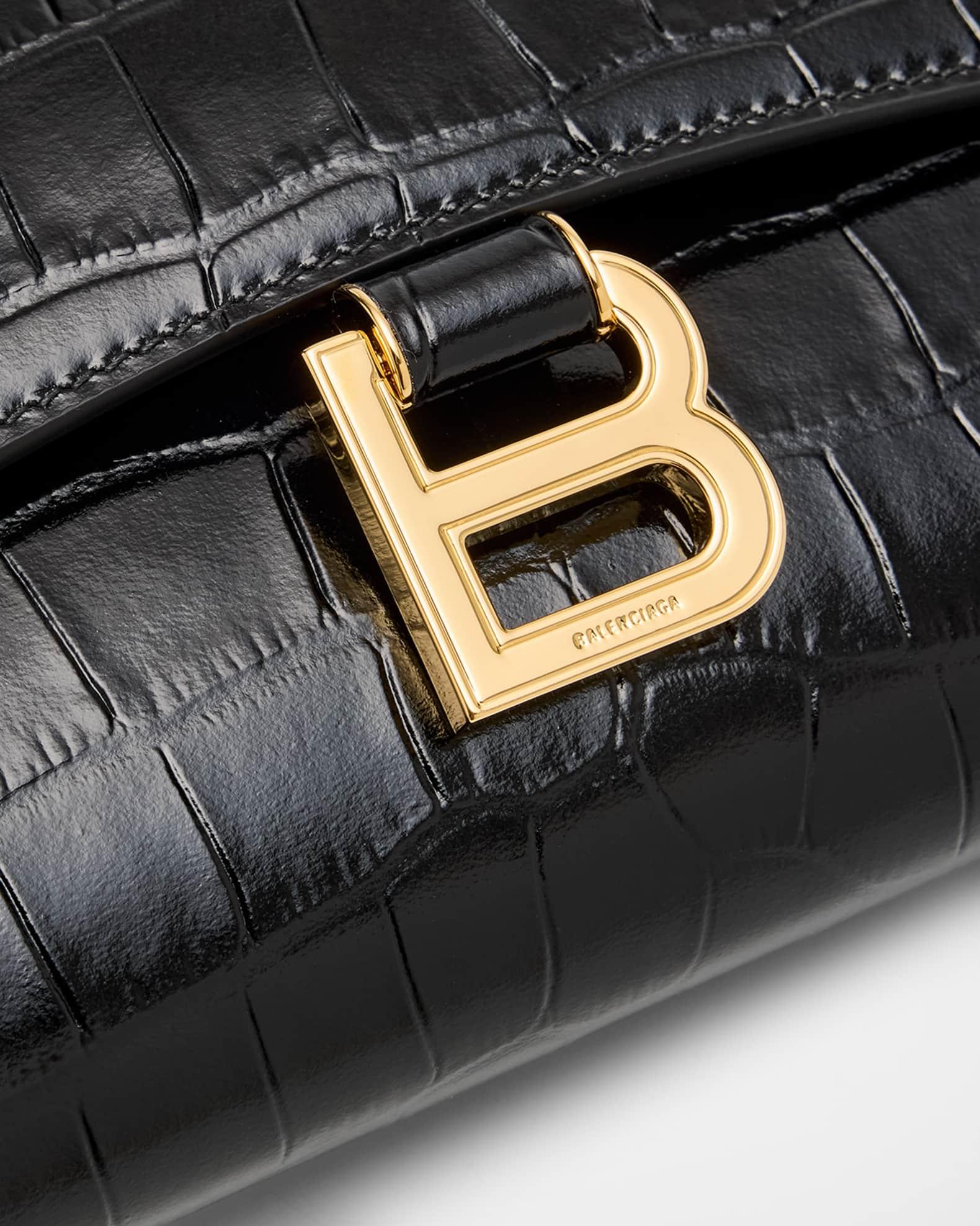 Hourglass Pochette with Chain Product Image