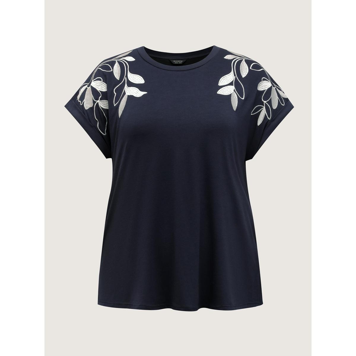 Plus Size Leaf Embroidery Round Neck Split T-Shirt Midnight Women Leisure Round Neck Casual T-shirts BloomChic 26/4X Product Image