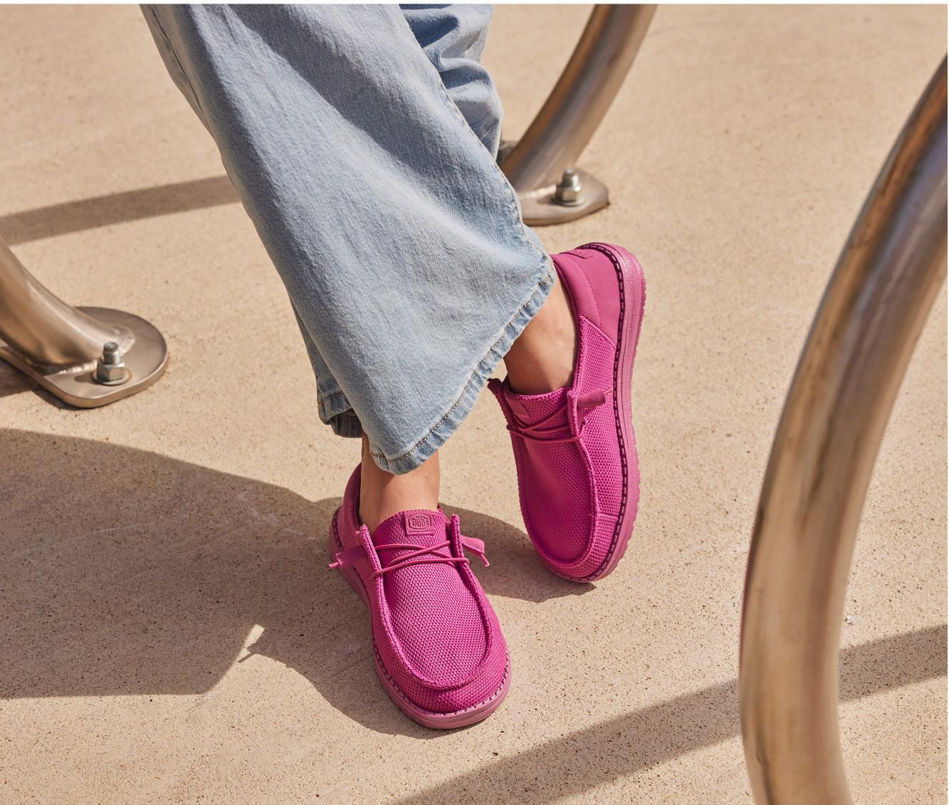 Women's HEYDUDE Wendy Funk Mono Casual Shoes Product Image