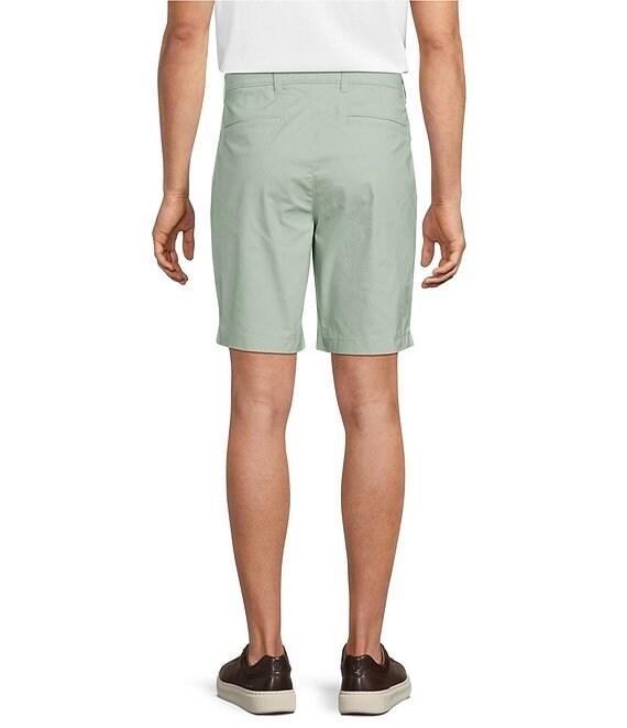 Roundtree & Yorke Classic Fit Flat Front All Seasons Coolmax 9#double; Inseam Shorts Product Image