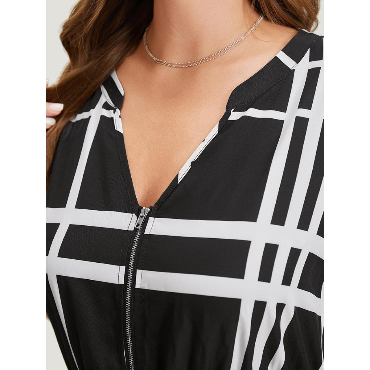 Plus Size Plaid Knot Front Pocket Arc Hem Zipper Dress Black Women Office Arc Hem V-neck Short sleeve Curvy Midi Dress BloomChic 26/4X Product Image