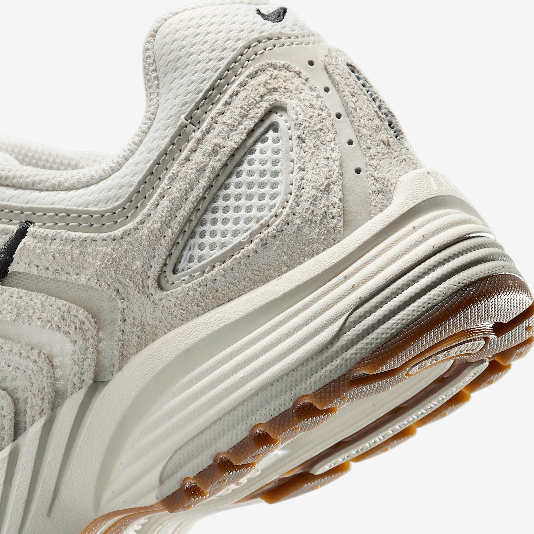 Nike Womens Air Pegasus 2005 Shoes | HJ5271-002 Product Image